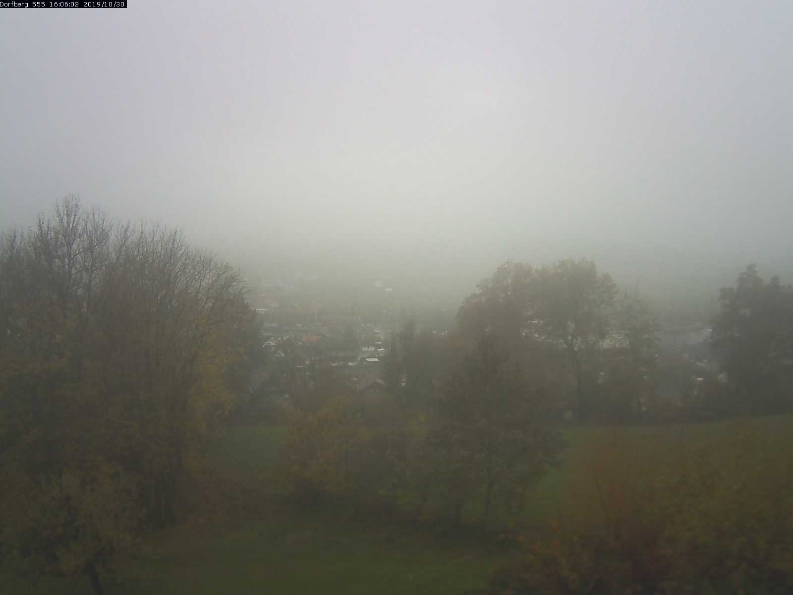Webcam-Bild: Aussicht vom Dorfberg in Langnau 20191030-160601