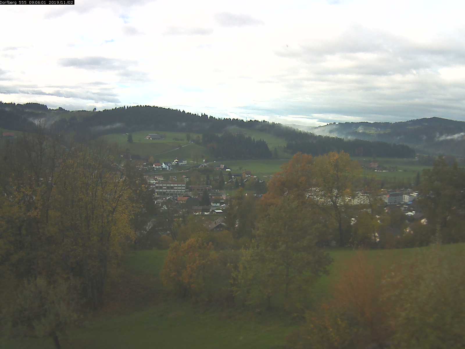 Webcam-Bild: Aussicht vom Dorfberg in Langnau 20191102-090601