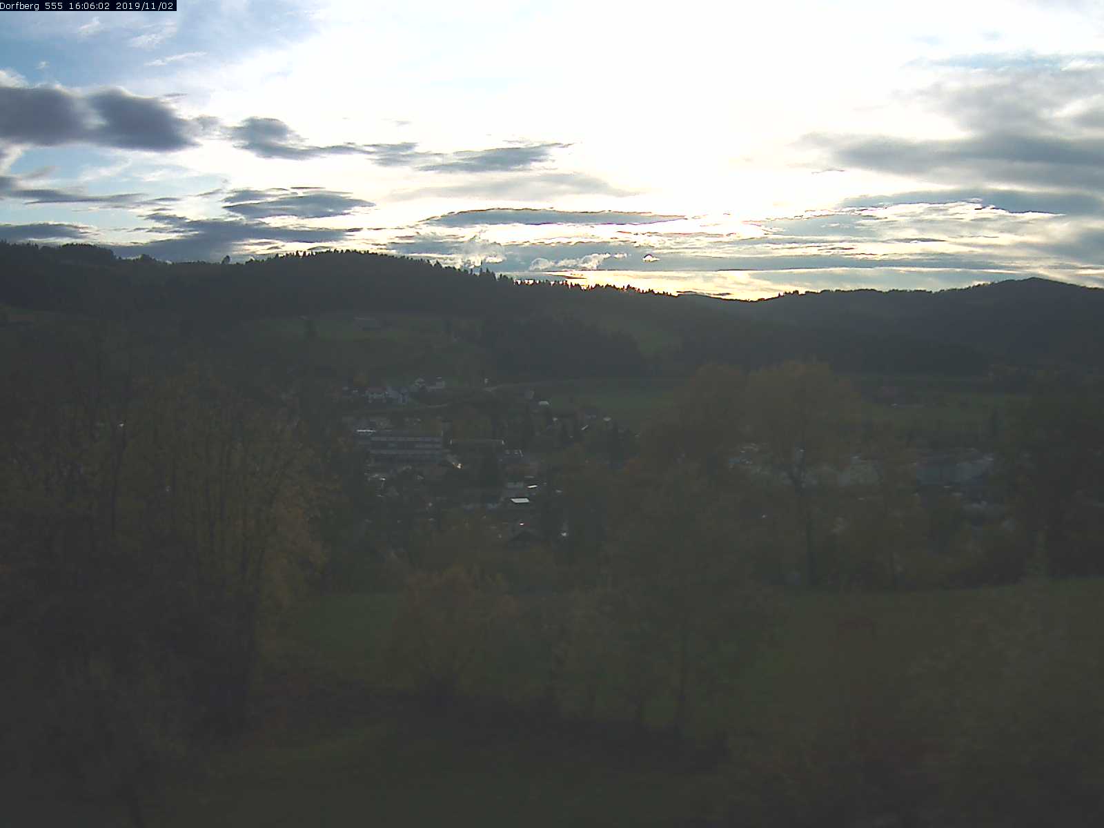 Webcam-Bild: Aussicht vom Dorfberg in Langnau 20191102-160601