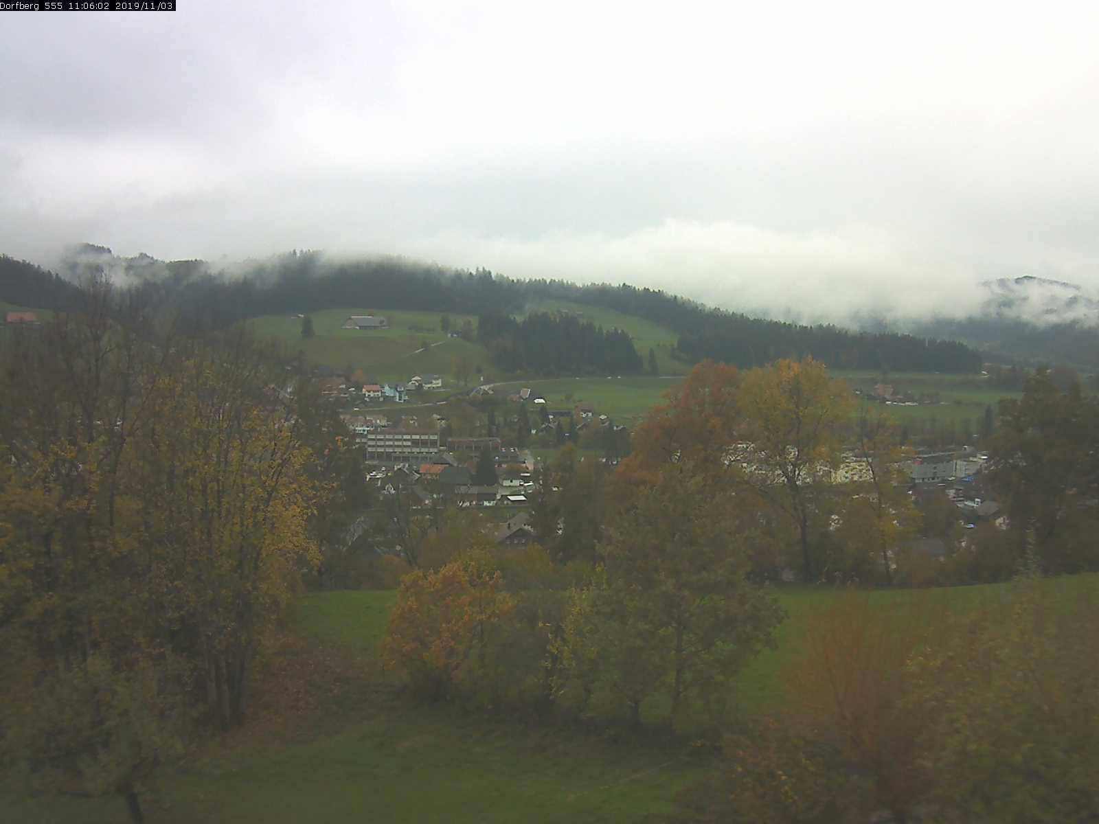Webcam-Bild: Aussicht vom Dorfberg in Langnau 20191103-110601