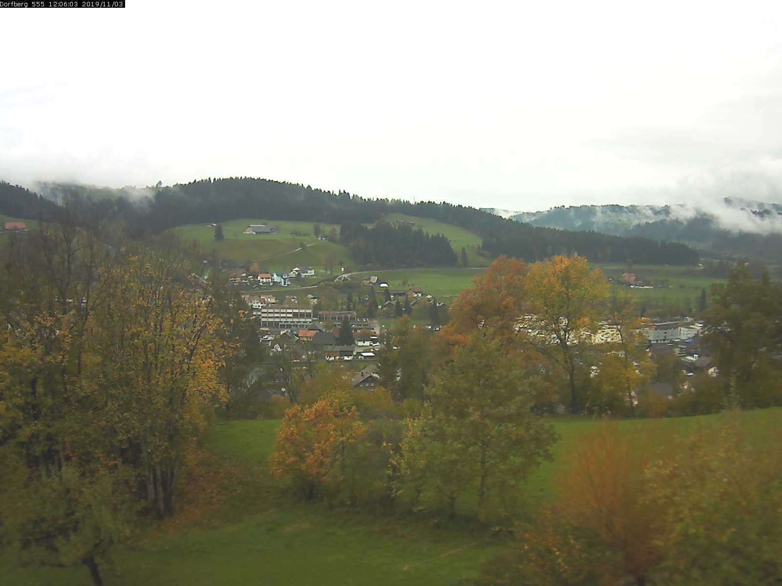 Webcam-Bild: Aussicht vom Dorfberg in Langnau 20191103-120601