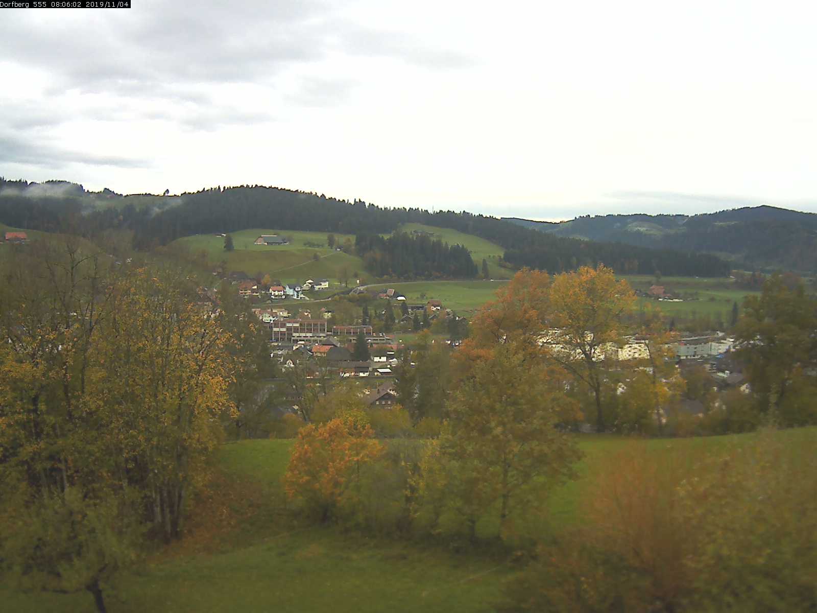 Webcam-Bild: Aussicht vom Dorfberg in Langnau 20191104-080601