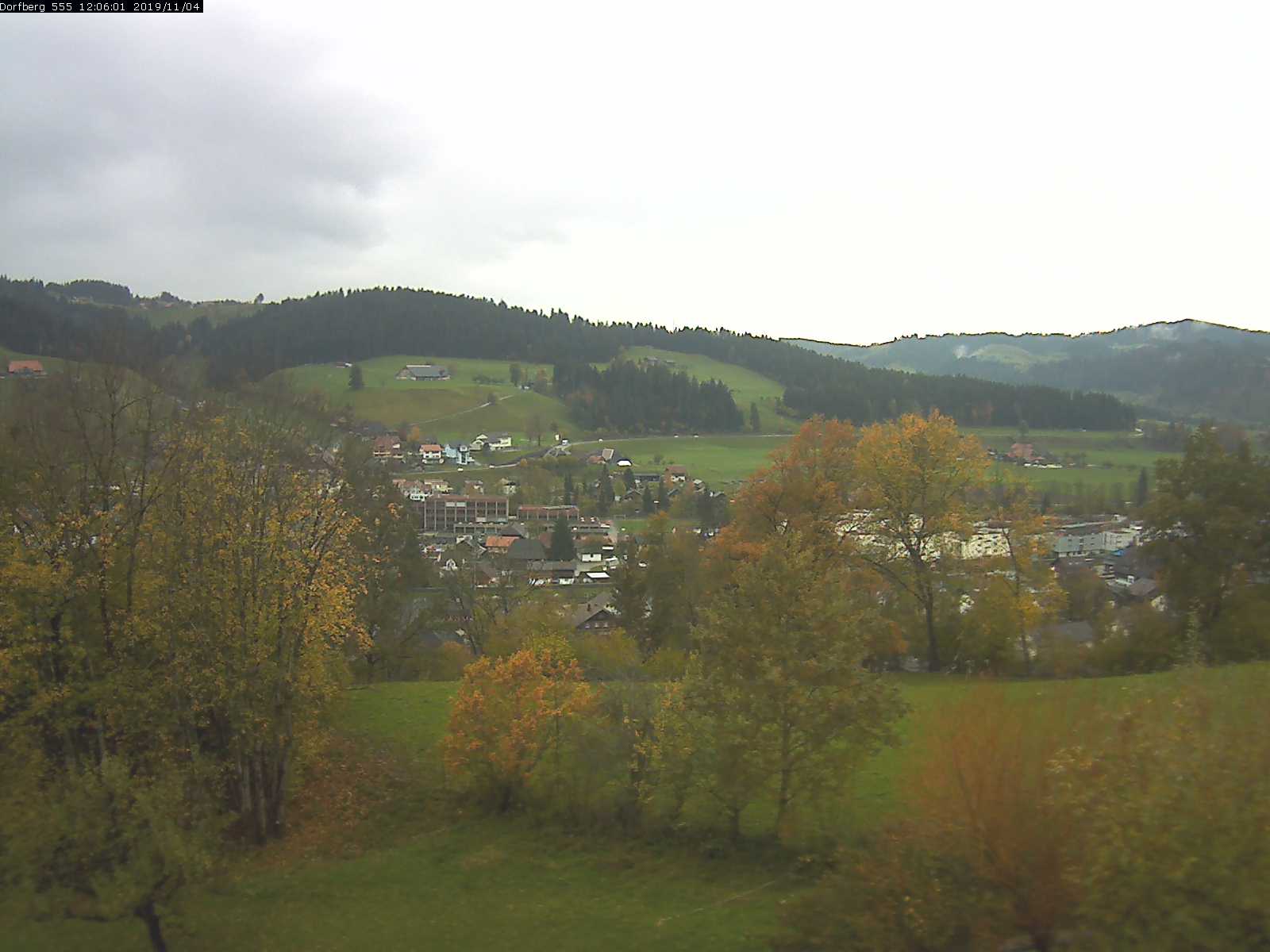 Webcam-Bild: Aussicht vom Dorfberg in Langnau 20191104-120601