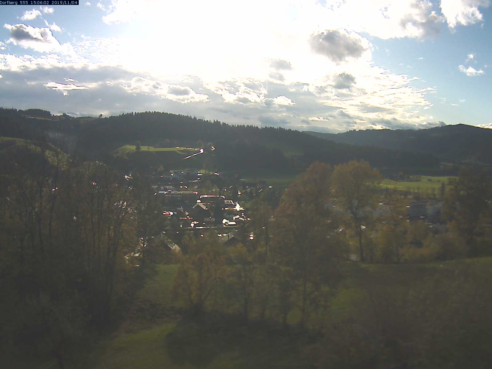 Webcam-Bild: Aussicht vom Dorfberg in Langnau 20191104-150601