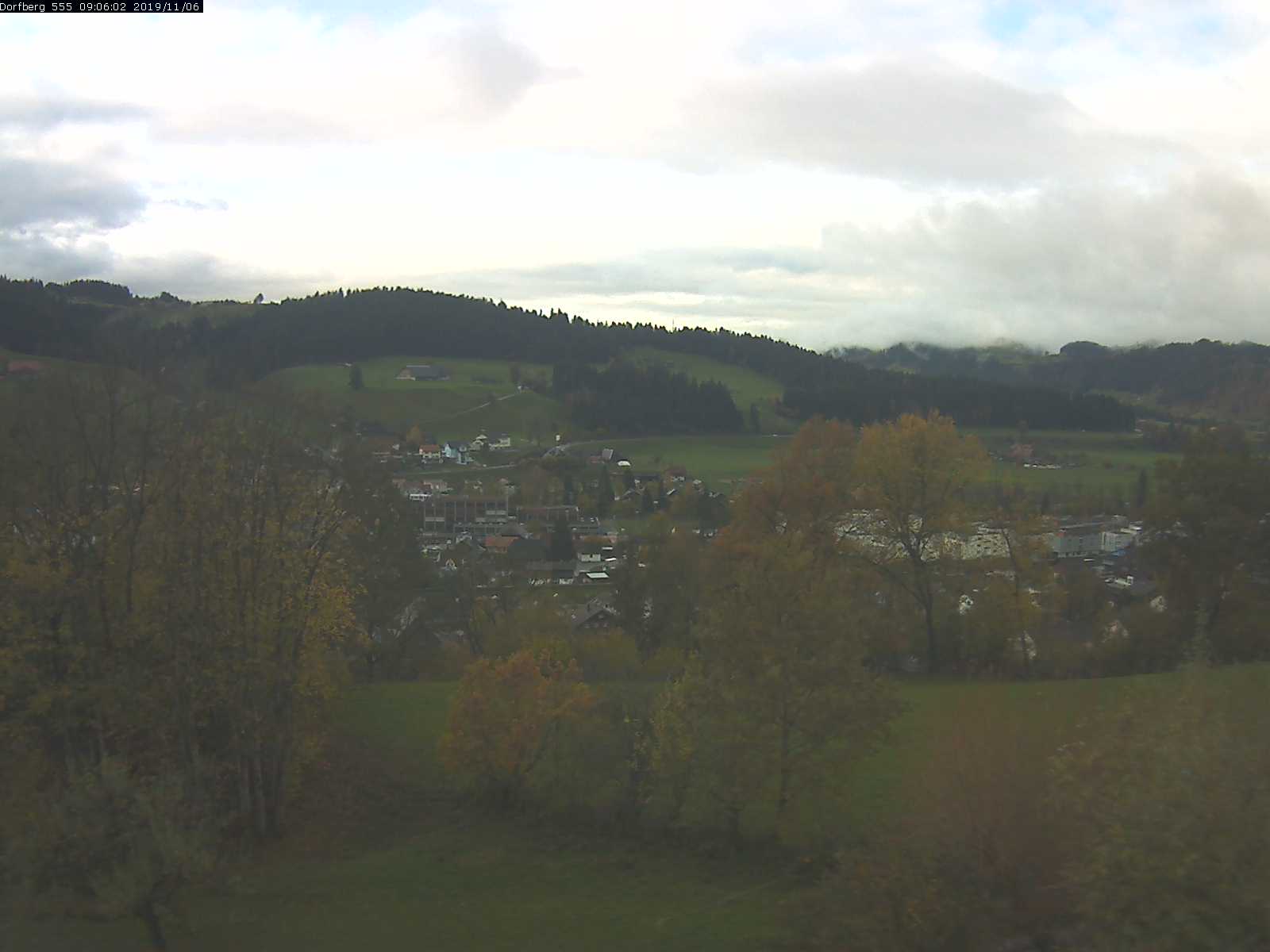 Webcam-Bild: Aussicht vom Dorfberg in Langnau 20191106-090601