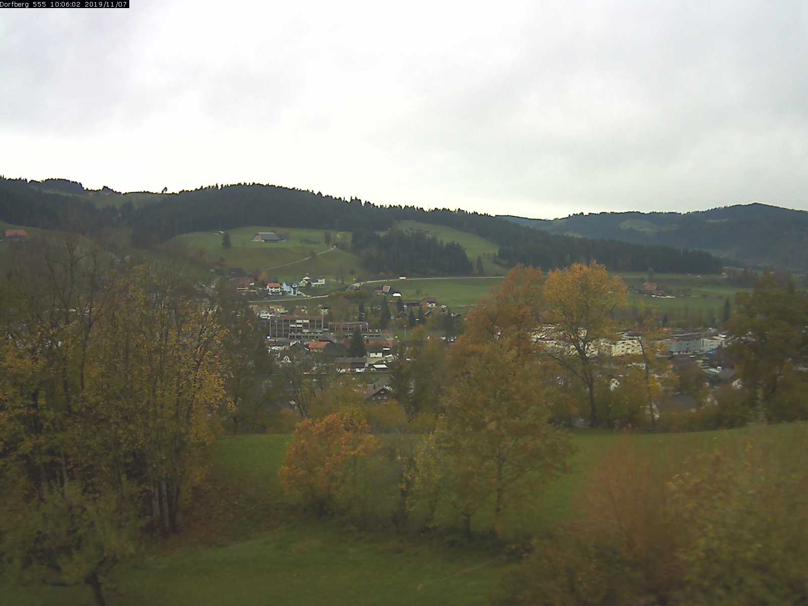 Webcam-Bild: Aussicht vom Dorfberg in Langnau 20191107-100601