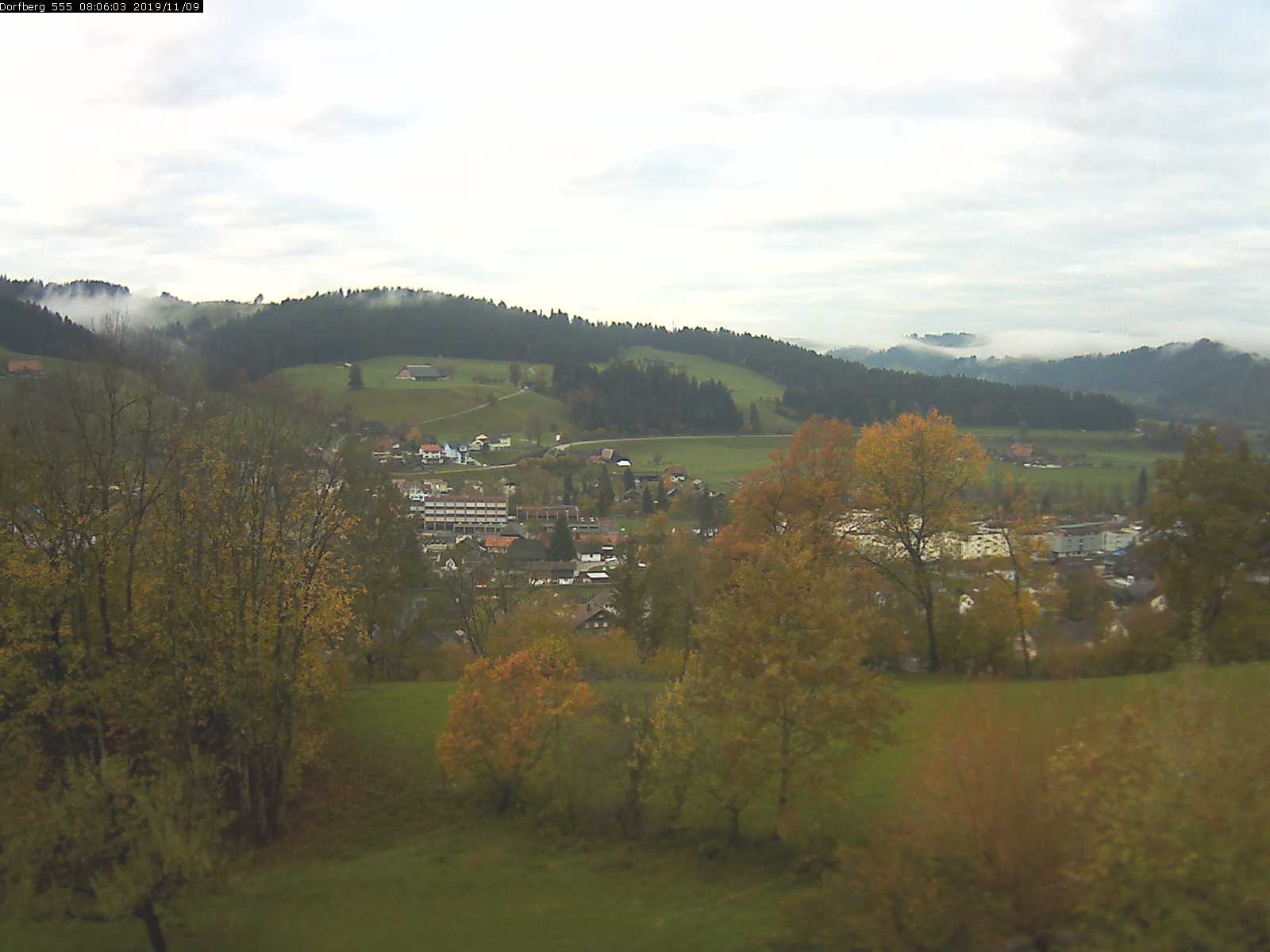 Webcam-Bild: Aussicht vom Dorfberg in Langnau 20191109-080602