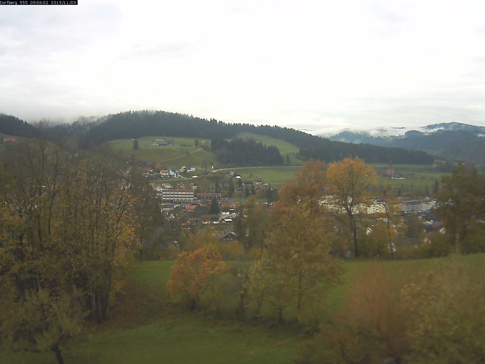 Webcam-Bild: Aussicht vom Dorfberg in Langnau 20191109-090601