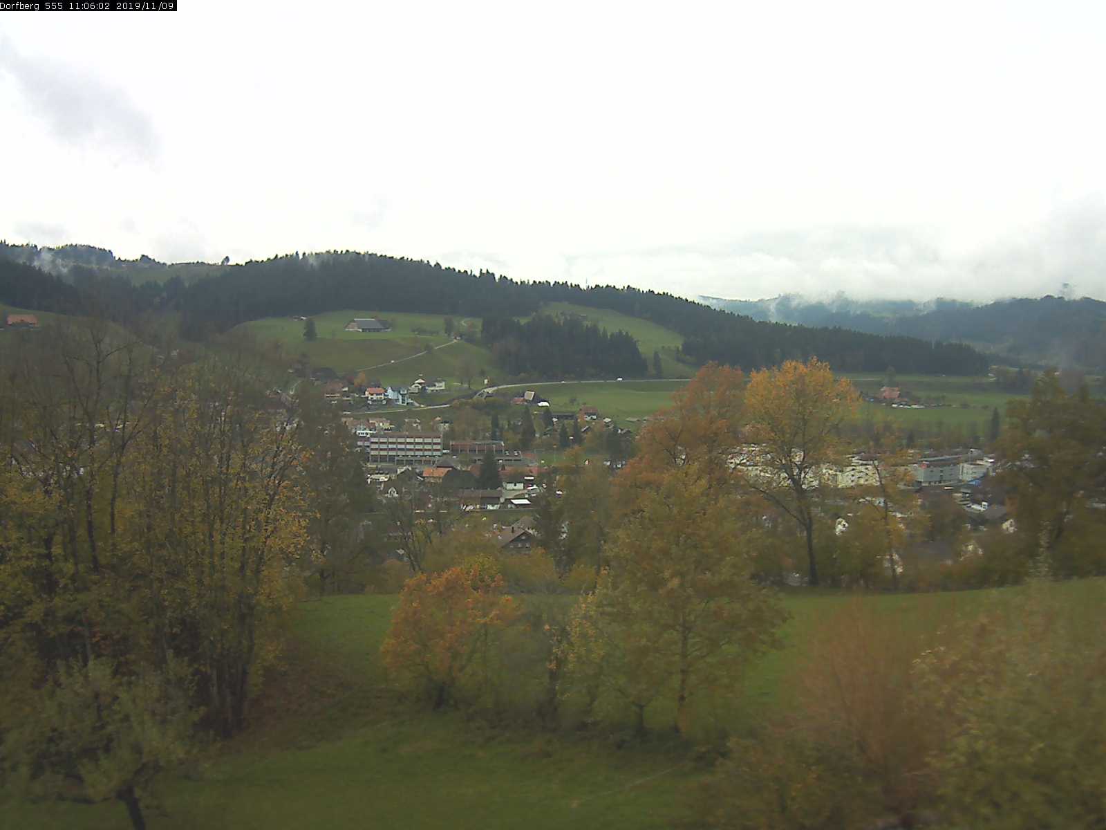 Webcam-Bild: Aussicht vom Dorfberg in Langnau 20191109-110601