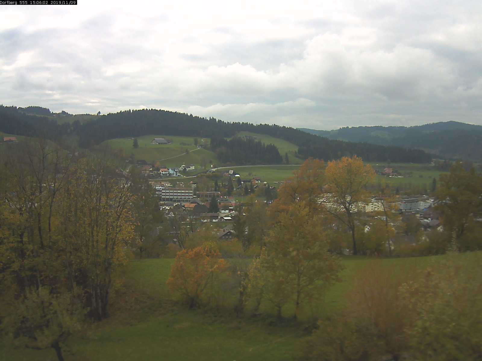 Webcam-Bild: Aussicht vom Dorfberg in Langnau 20191109-150601