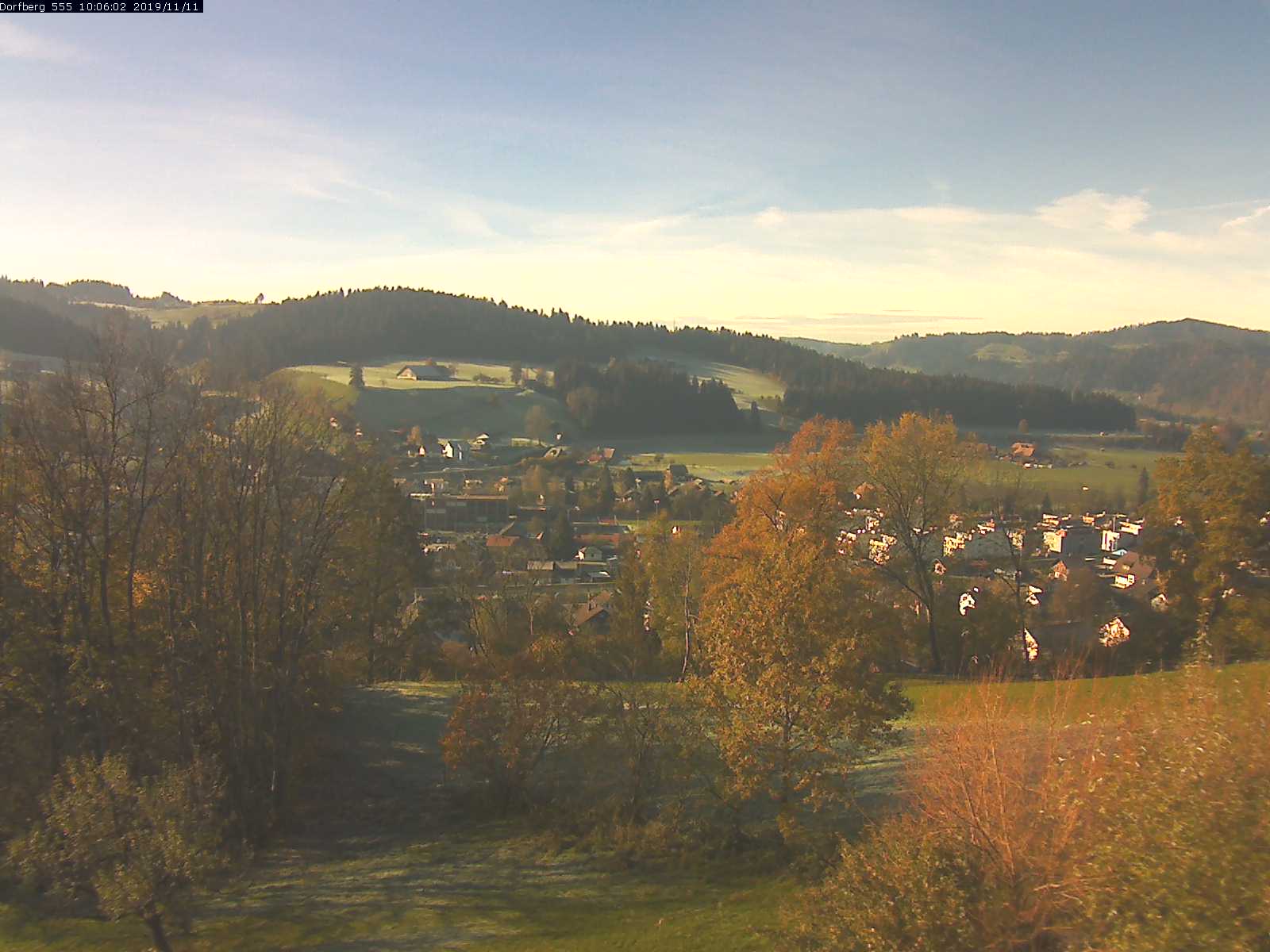 Webcam-Bild: Aussicht vom Dorfberg in Langnau 20191111-100601