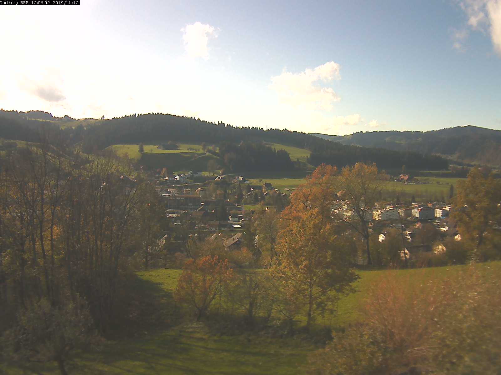 Webcam-Bild: Aussicht vom Dorfberg in Langnau 20191112-120601