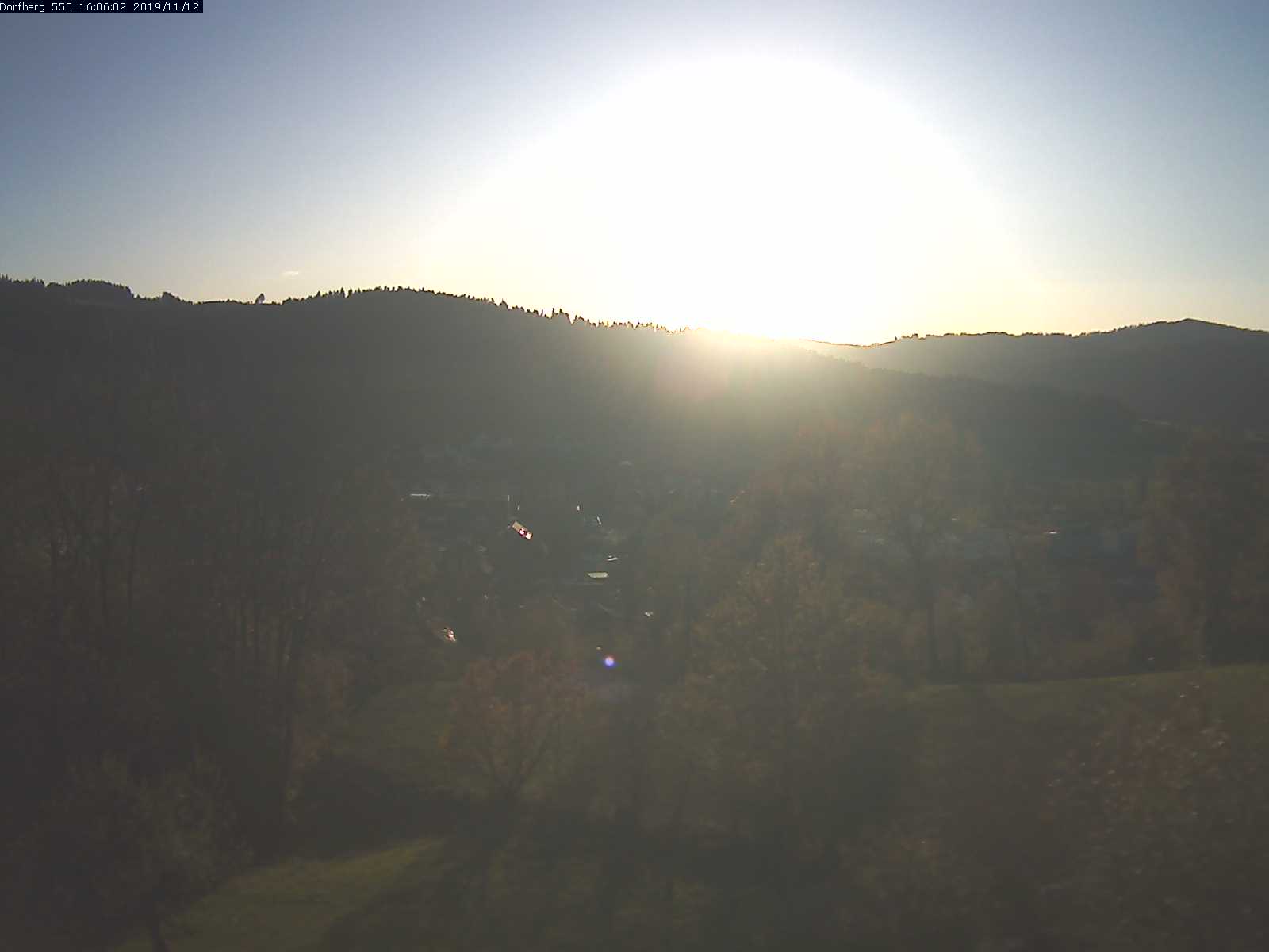 Webcam-Bild: Aussicht vom Dorfberg in Langnau 20191112-160601