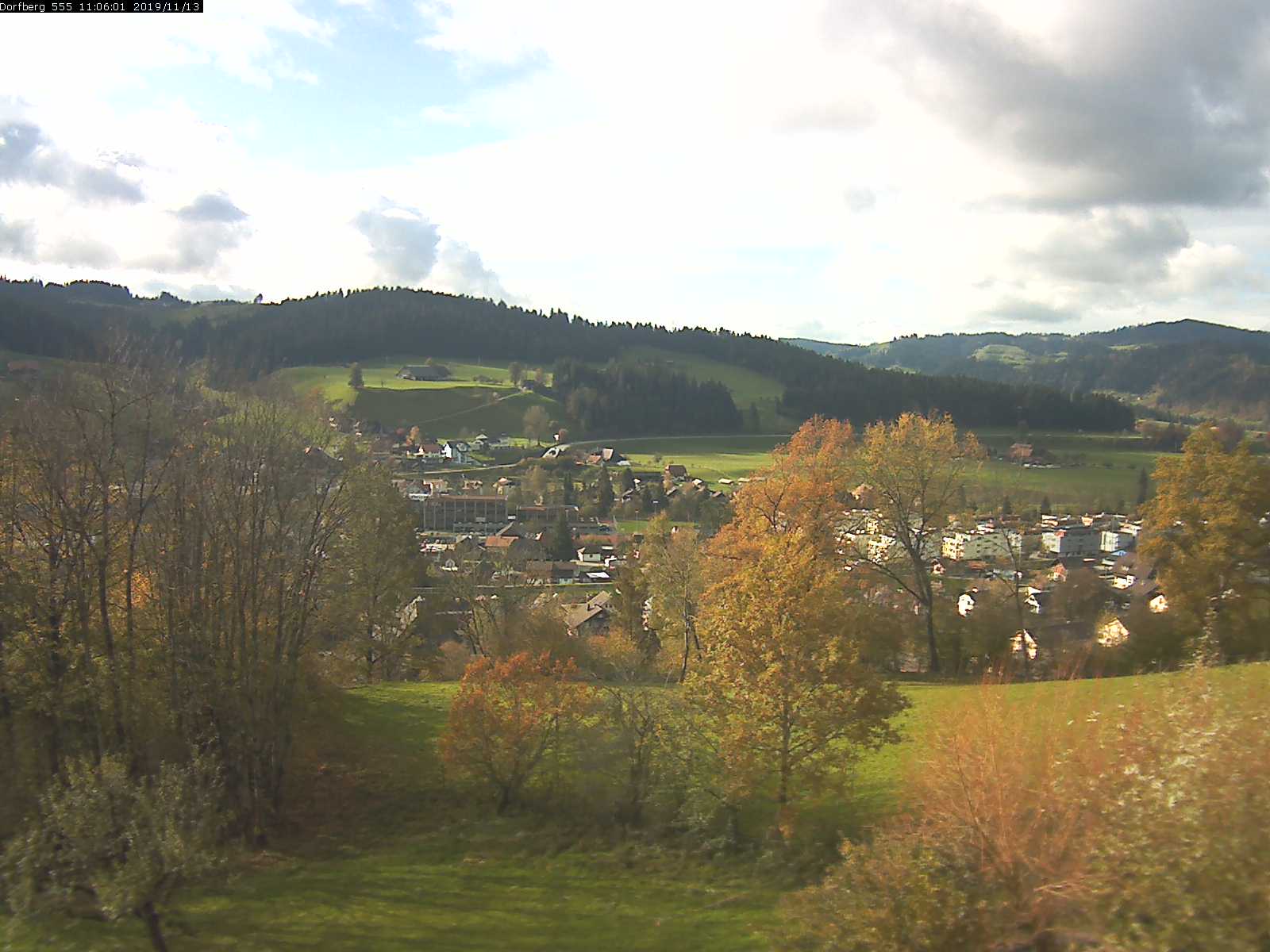 Webcam-Bild: Aussicht vom Dorfberg in Langnau 20191113-110601