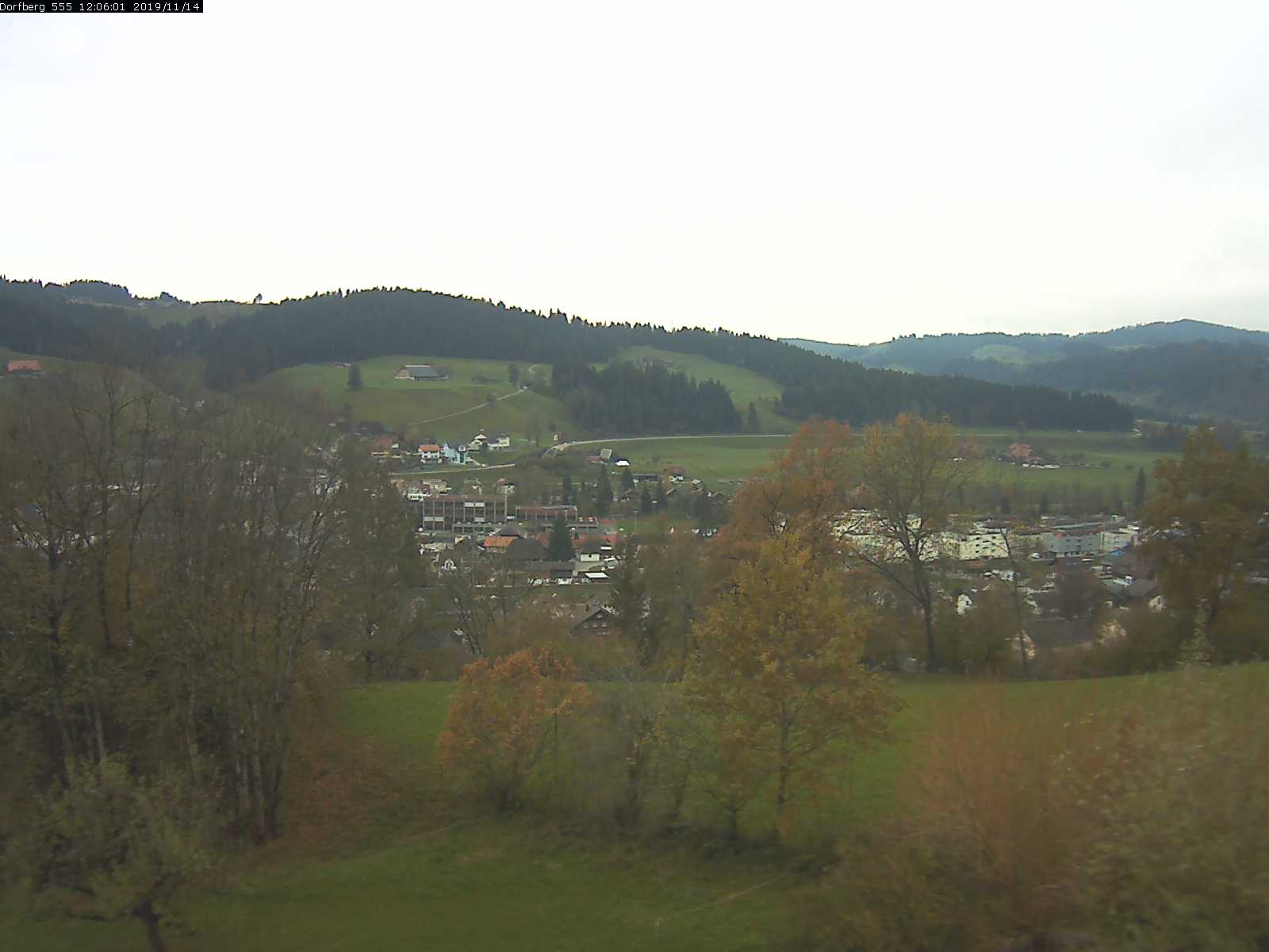 Webcam-Bild: Aussicht vom Dorfberg in Langnau 20191114-120601