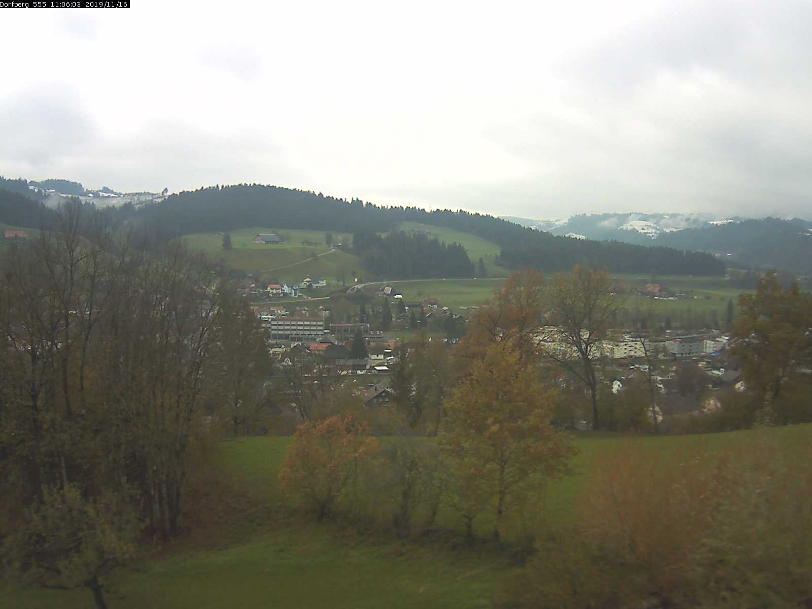 Webcam-Bild: Aussicht vom Dorfberg in Langnau 20191116-110601