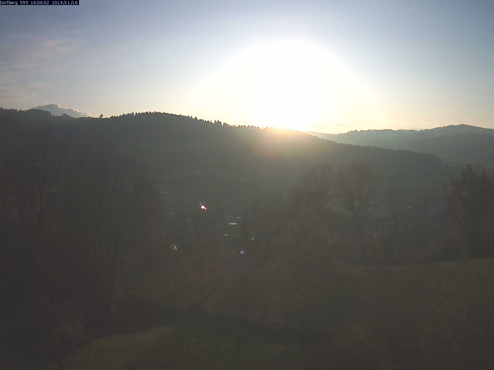 Webcam-Bild: Aussicht vom Dorfberg in Langnau 20191116-160601