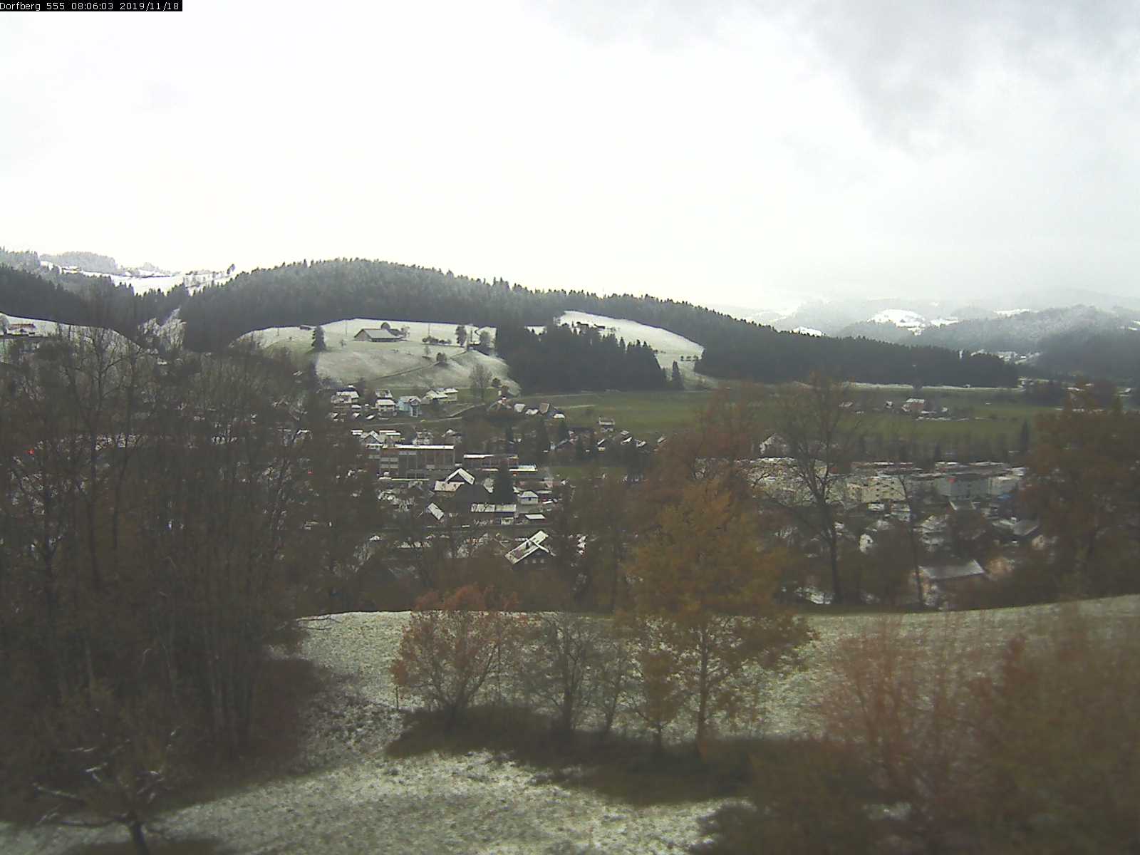 Webcam-Bild: Aussicht vom Dorfberg in Langnau 20191118-080601