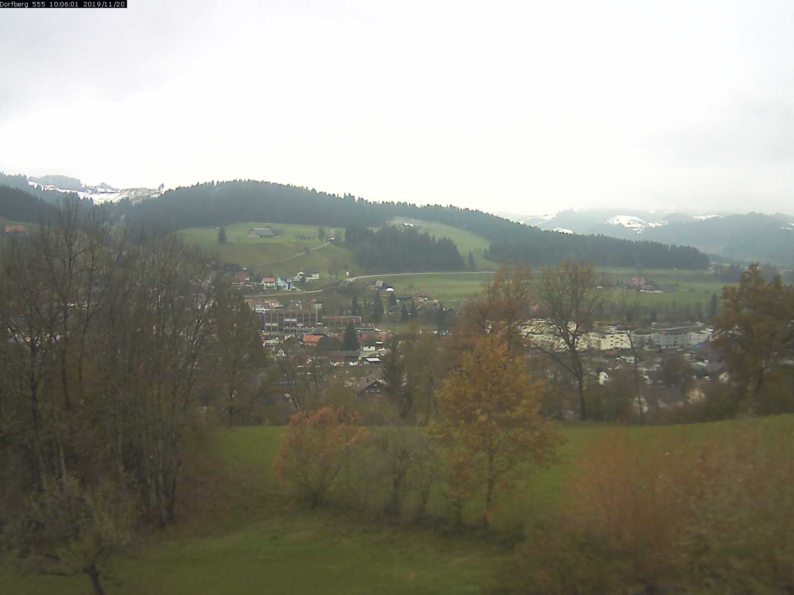 Webcam-Bild: Aussicht vom Dorfberg in Langnau 20191120-100601