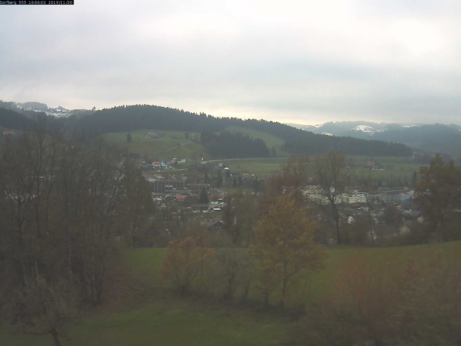 Webcam-Bild: Aussicht vom Dorfberg in Langnau 20191120-160601