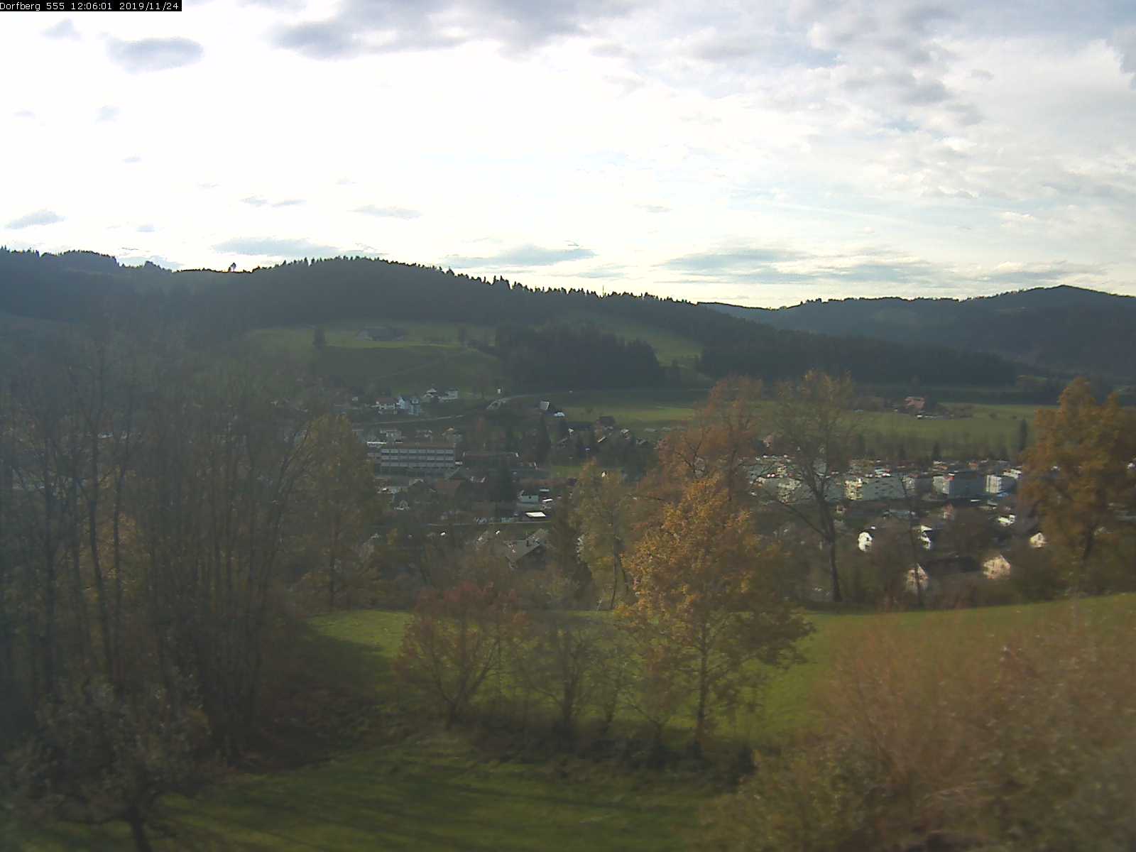 Webcam-Bild: Aussicht vom Dorfberg in Langnau 20191124-120601