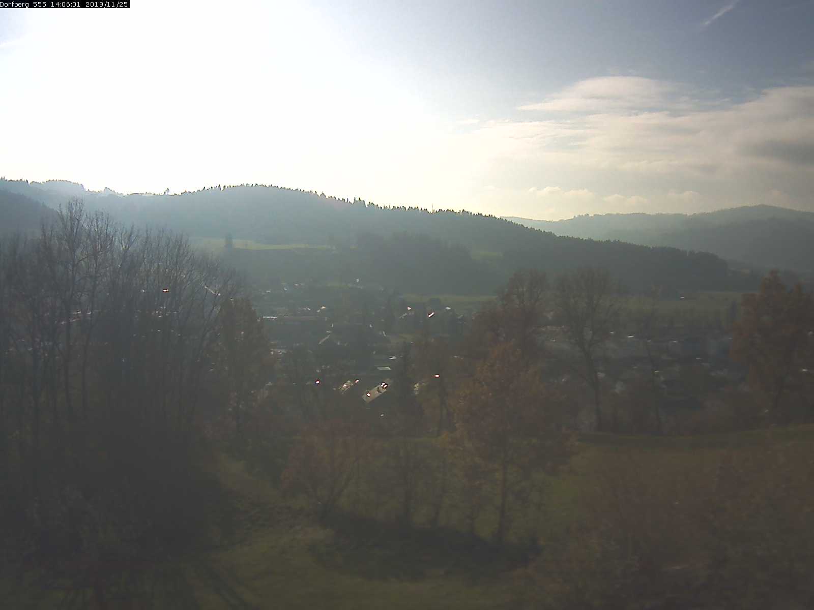 Webcam-Bild: Aussicht vom Dorfberg in Langnau 20191125-140601