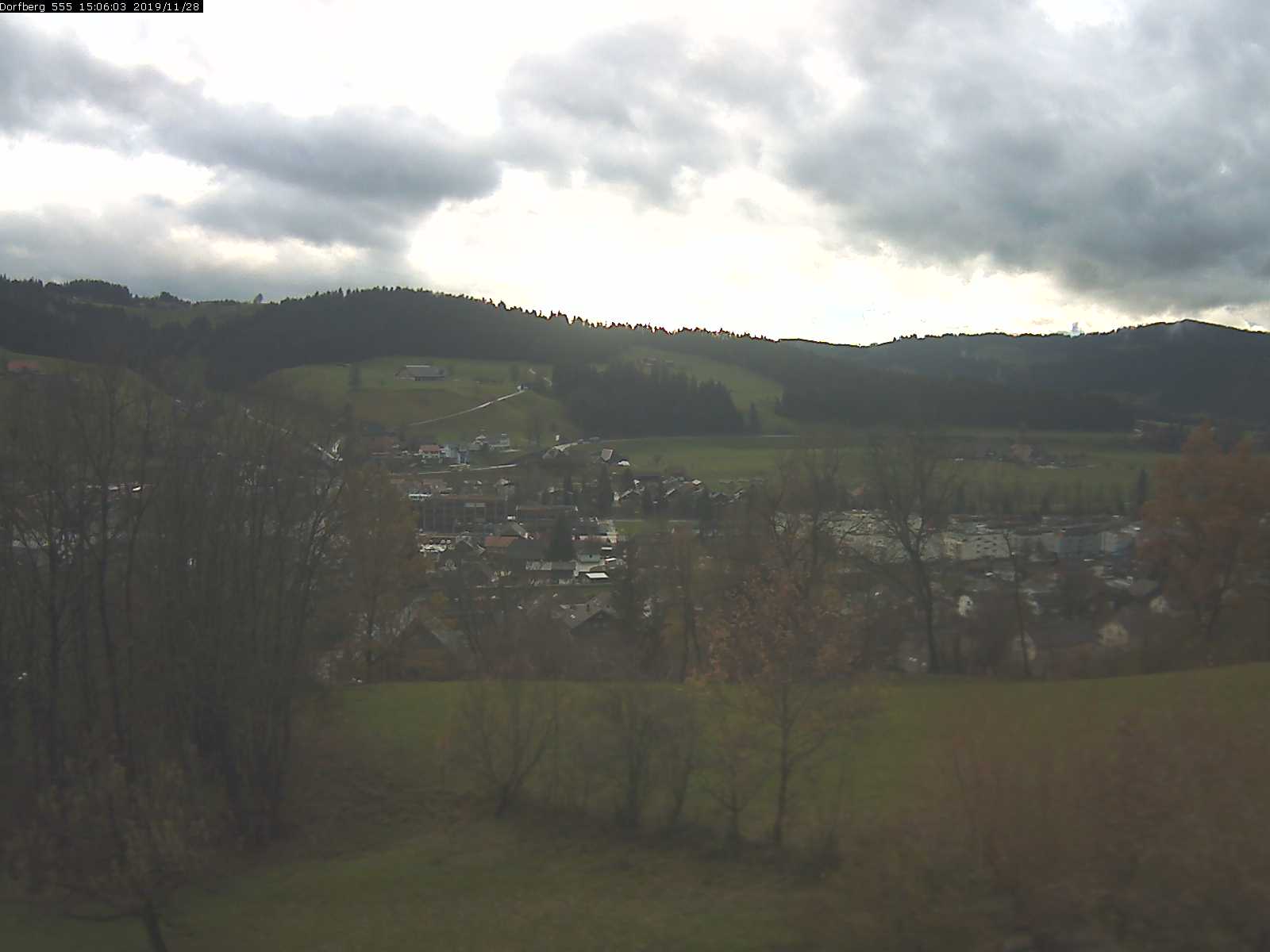 Webcam-Bild: Aussicht vom Dorfberg in Langnau 20191128-150601