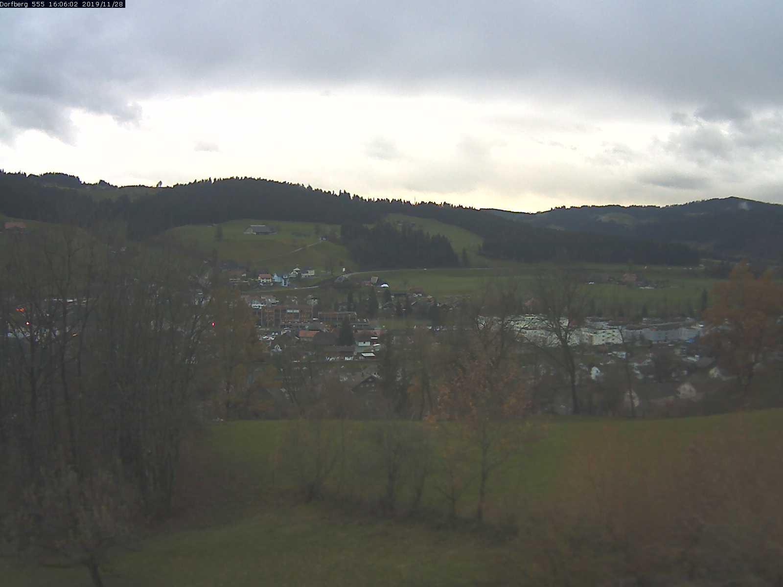 Webcam-Bild: Aussicht vom Dorfberg in Langnau 20191128-160601