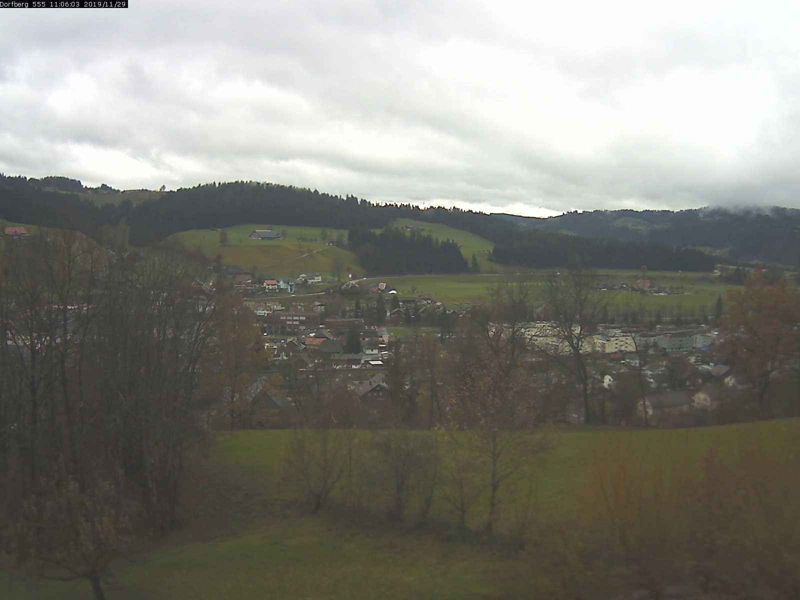 Webcam-Bild: Aussicht vom Dorfberg in Langnau 20191129-110601