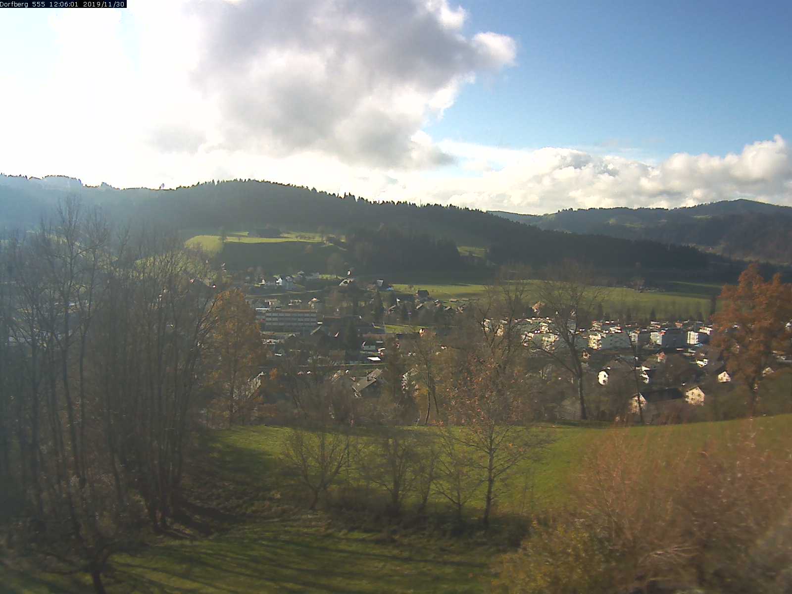 Webcam-Bild: Aussicht vom Dorfberg in Langnau 20191130-120601