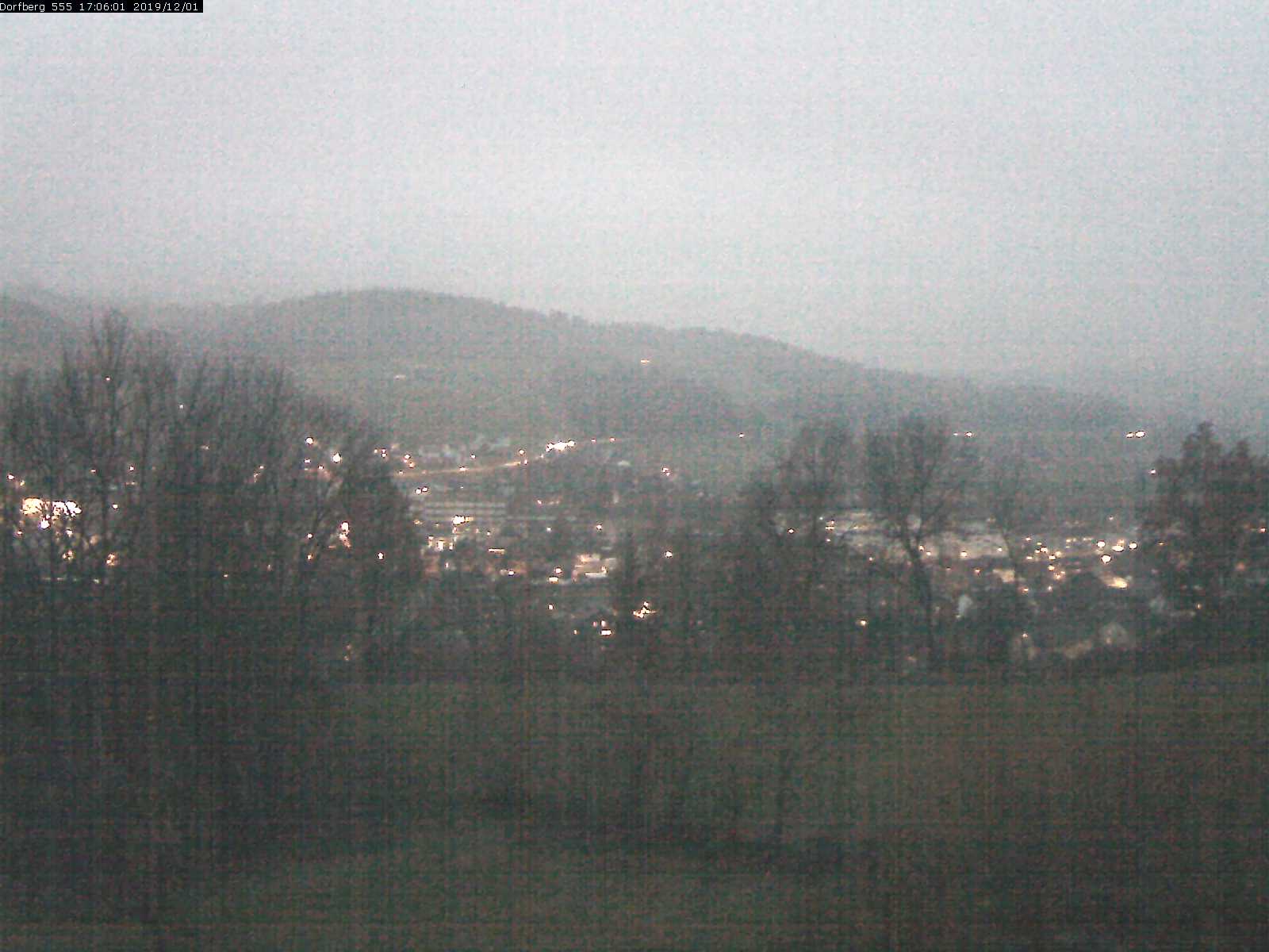 Webcam-Bild: Aussicht vom Dorfberg in Langnau 20191201-170601