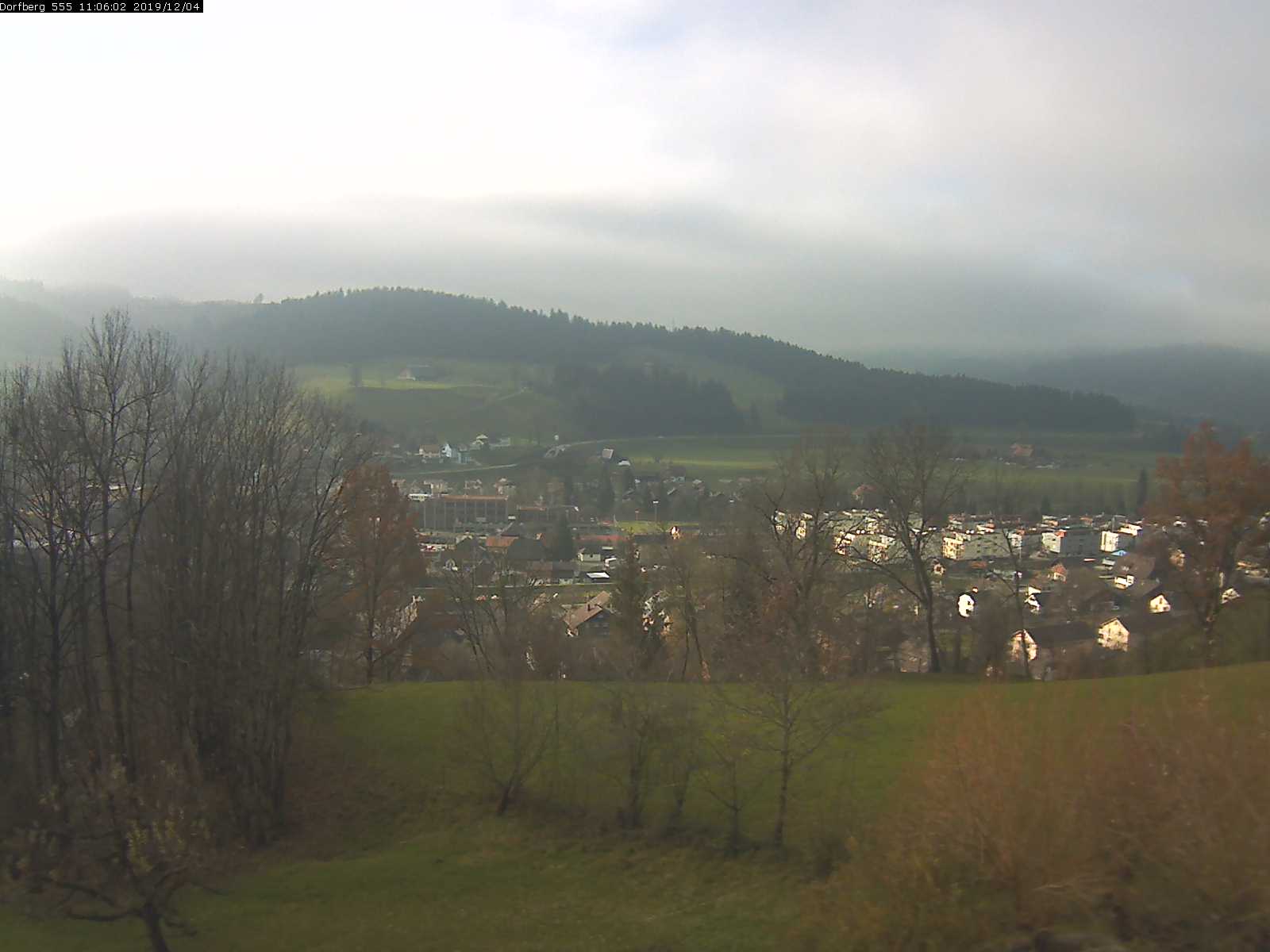 Webcam-Bild: Aussicht vom Dorfberg in Langnau 20191204-110601