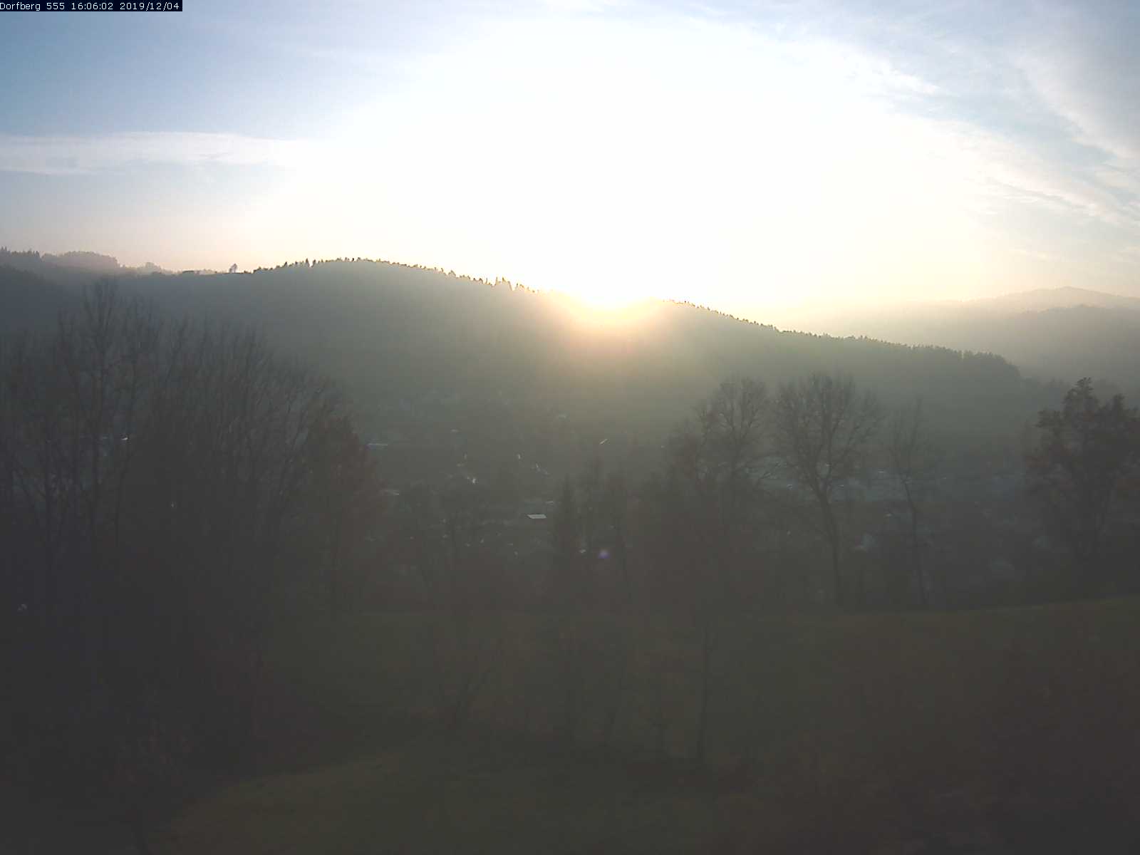 Webcam-Bild: Aussicht vom Dorfberg in Langnau 20191204-160601