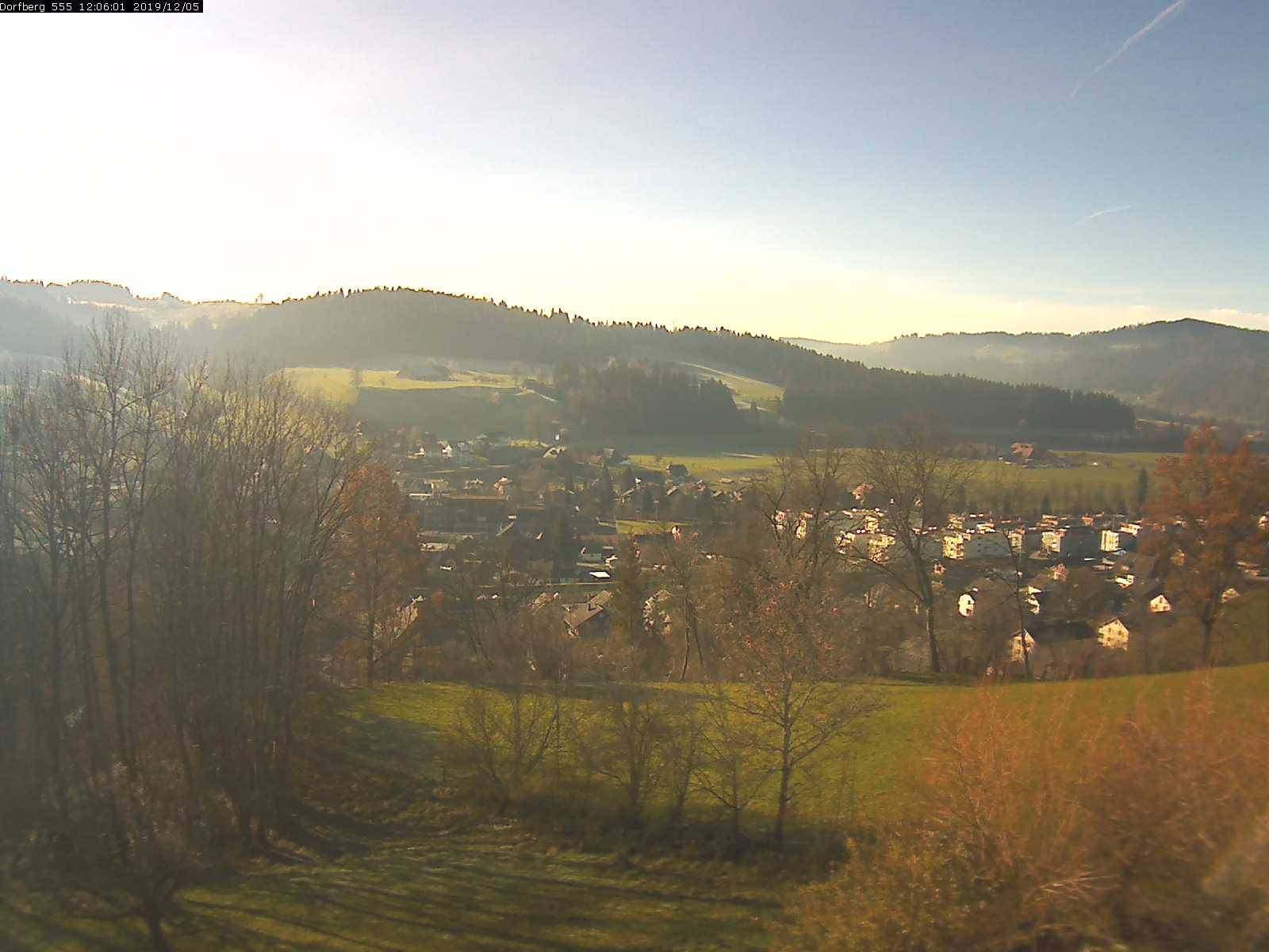 Webcam-Bild: Aussicht vom Dorfberg in Langnau 20191205-120601