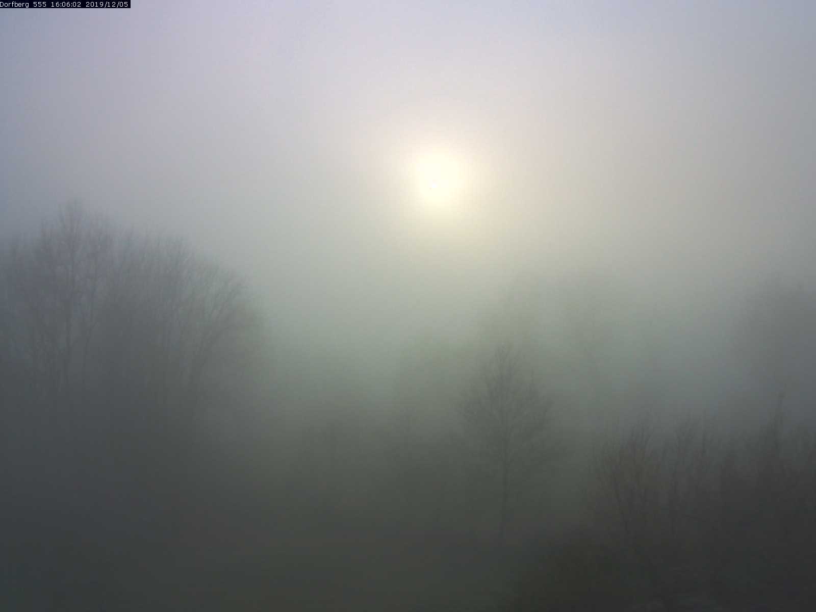 Webcam-Bild: Aussicht vom Dorfberg in Langnau 20191205-160602