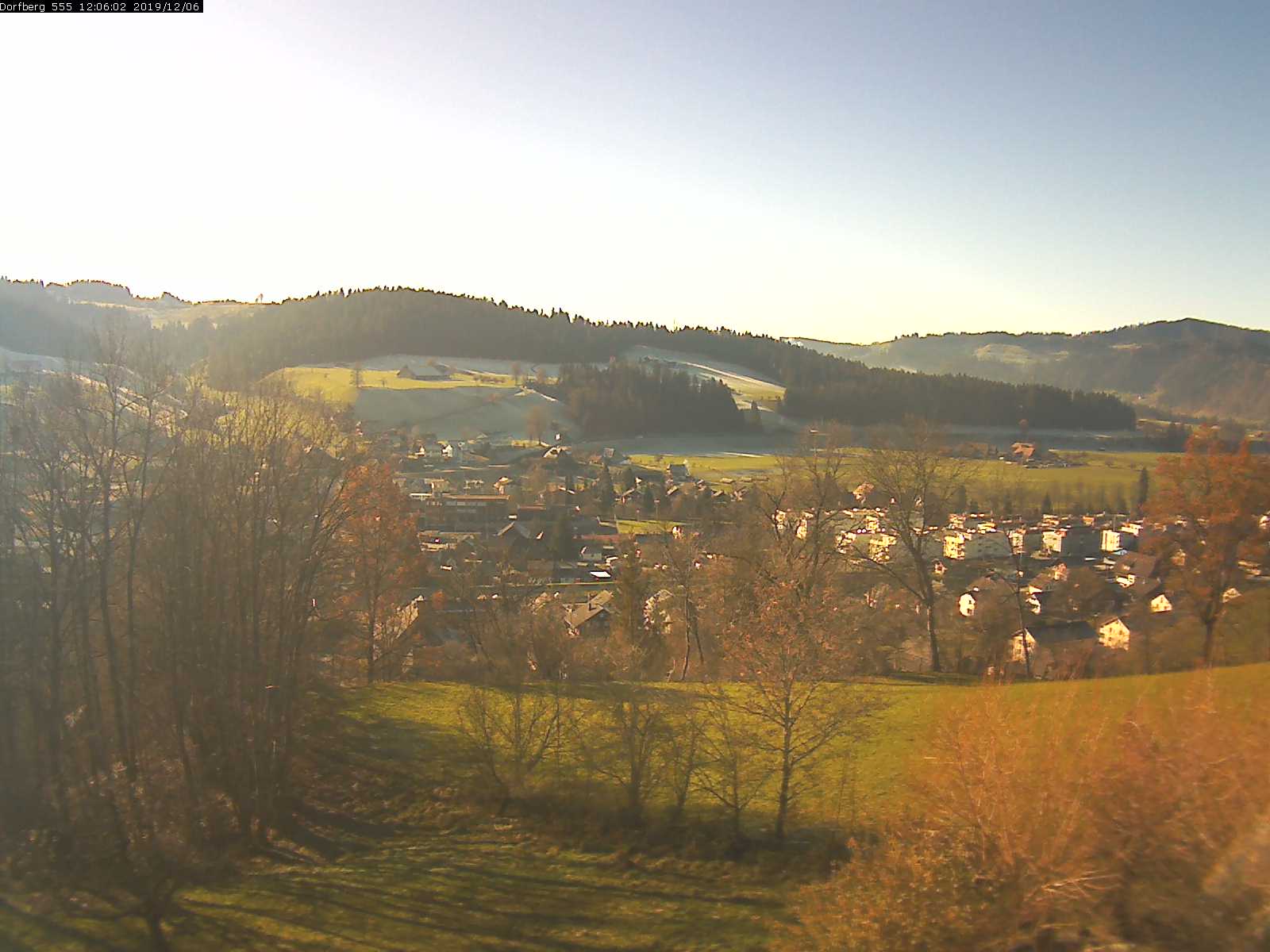 Webcam-Bild: Aussicht vom Dorfberg in Langnau 20191206-120601