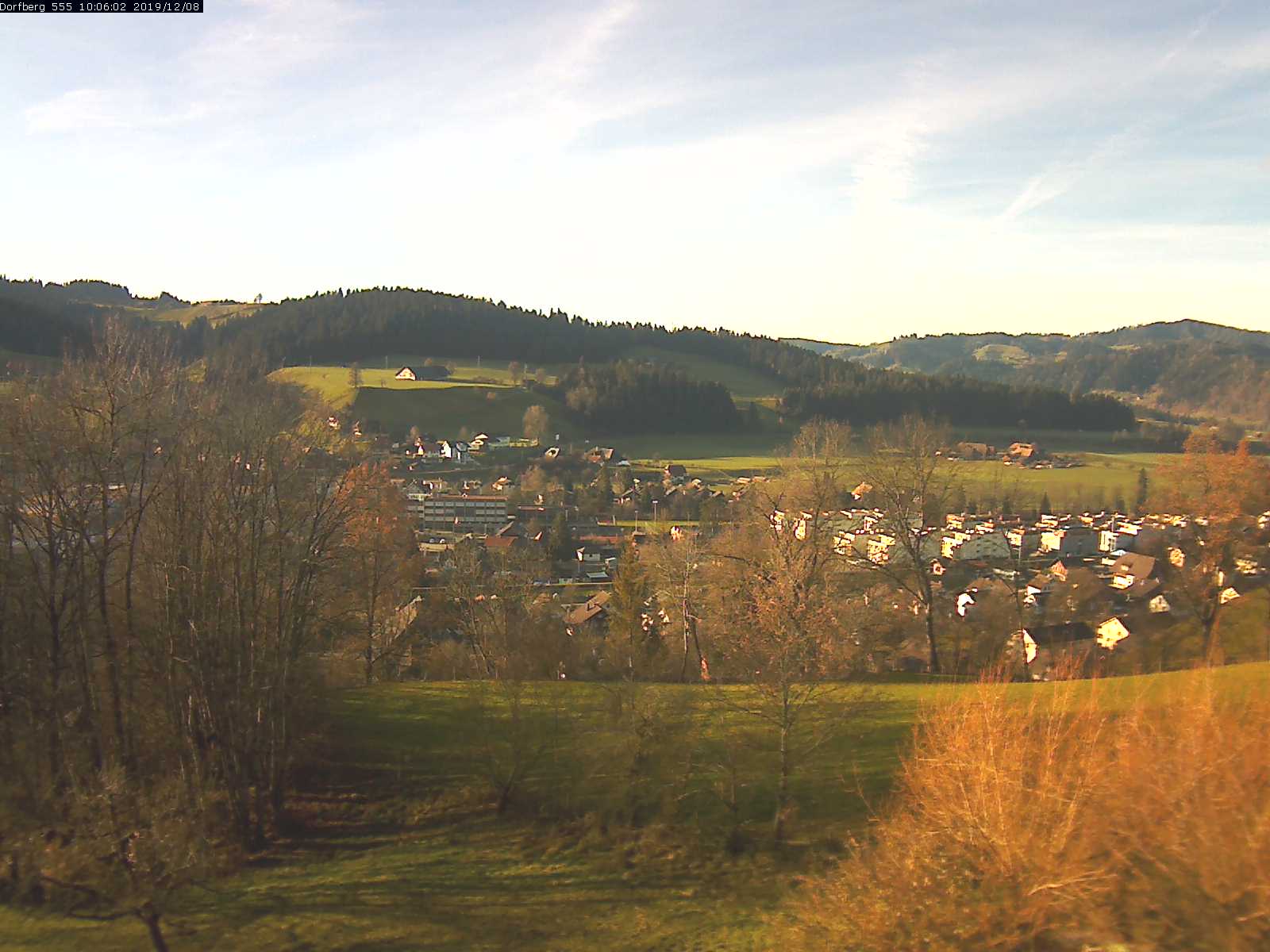 Webcam-Bild: Aussicht vom Dorfberg in Langnau 20191208-100601