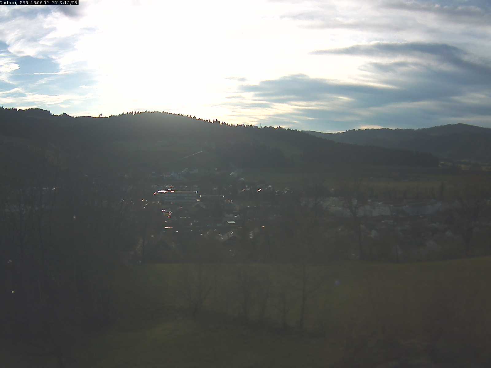 Webcam-Bild: Aussicht vom Dorfberg in Langnau 20191208-150601
