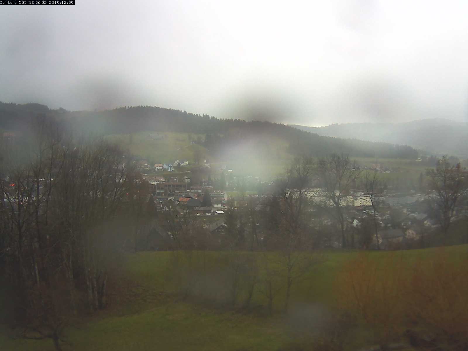 Webcam-Bild: Aussicht vom Dorfberg in Langnau 20191209-160601