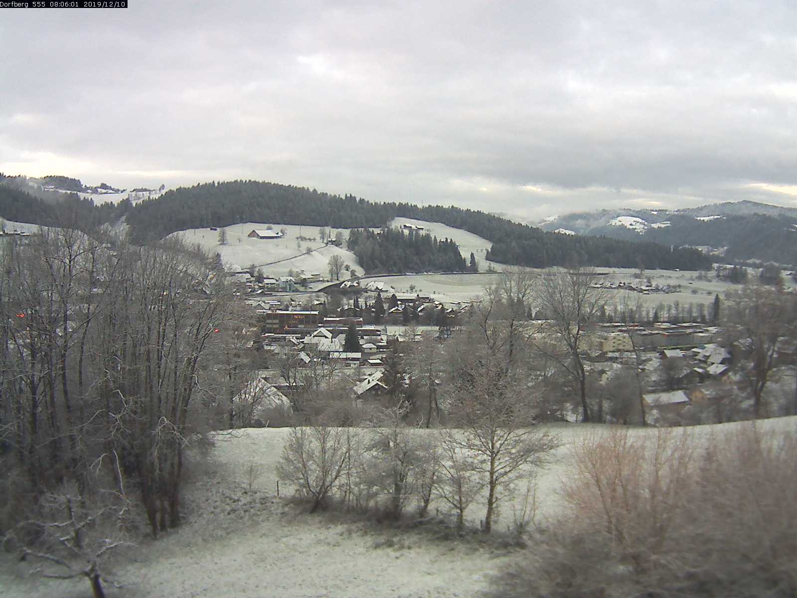 Webcam-Bild: Aussicht vom Dorfberg in Langnau 20191210-080601