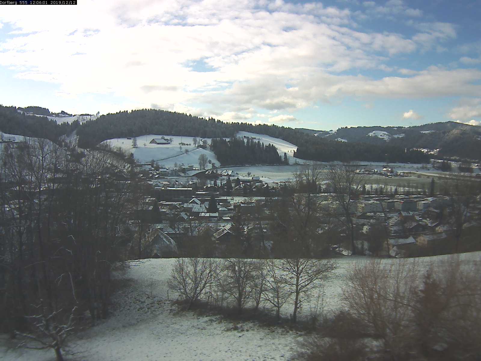 Webcam-Bild: Aussicht vom Dorfberg in Langnau 20191212-120601
