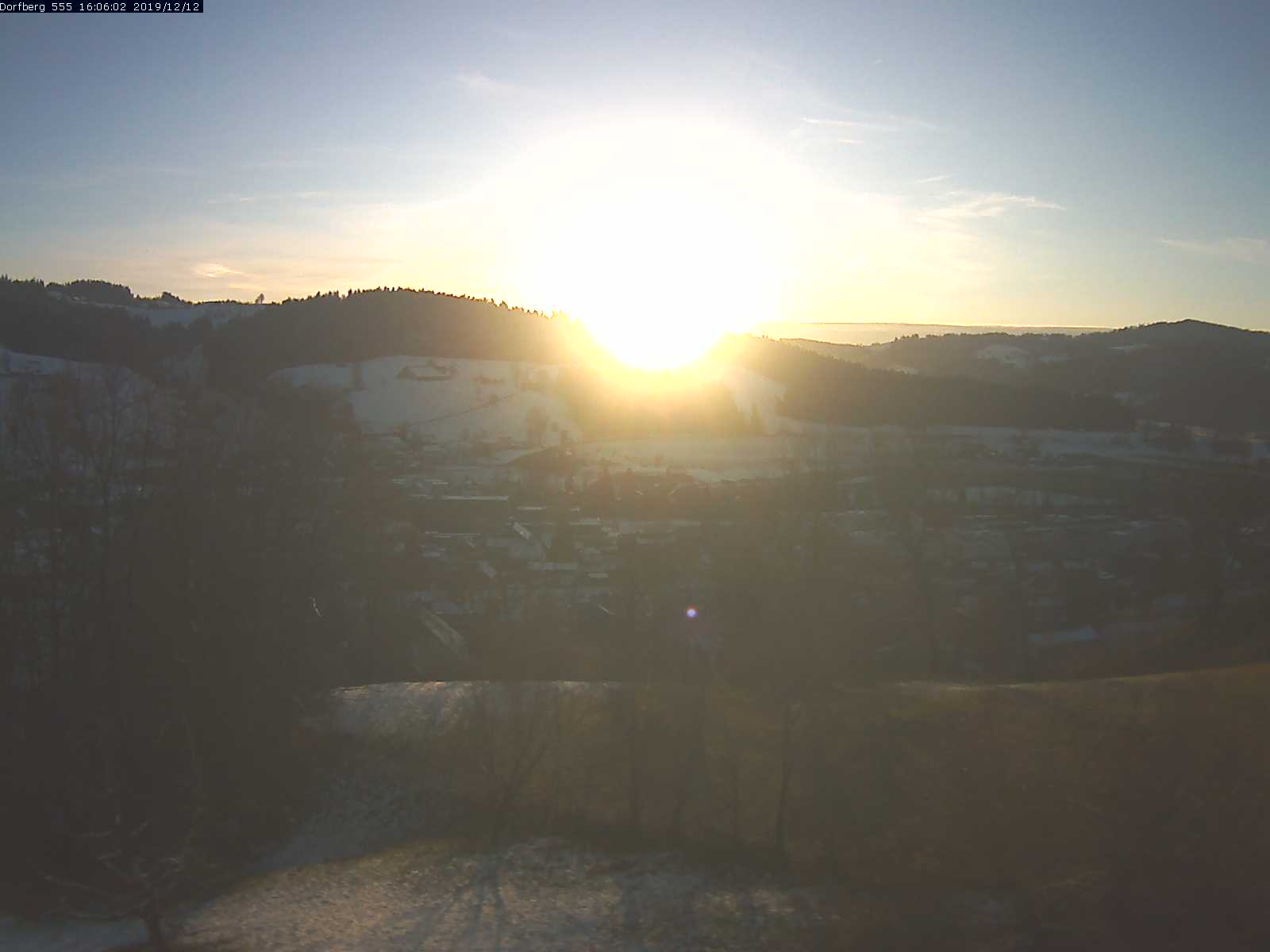 Webcam-Bild: Aussicht vom Dorfberg in Langnau 20191212-160601