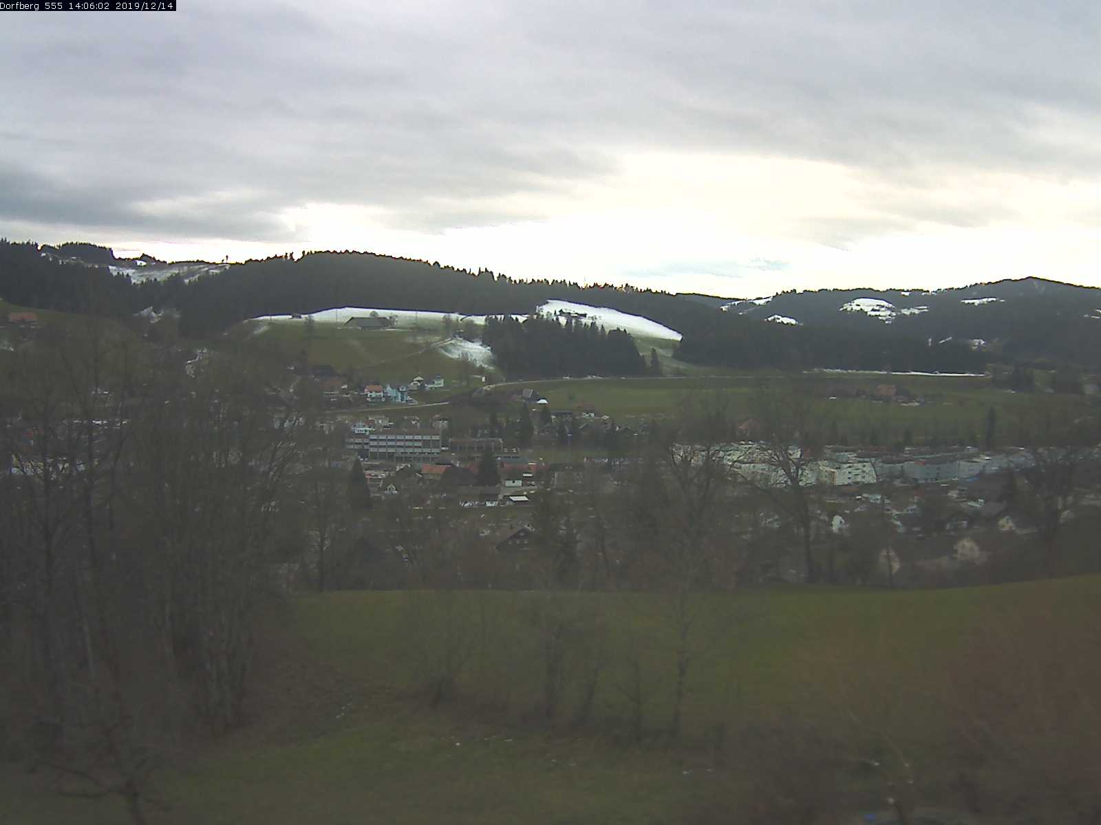 Webcam-Bild: Aussicht vom Dorfberg in Langnau 20191214-140601