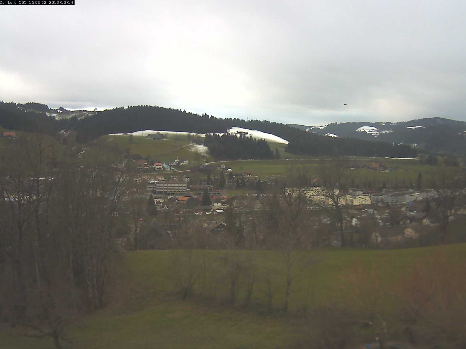 Webcam-Bild: Aussicht vom Dorfberg in Langnau 20191214-160601