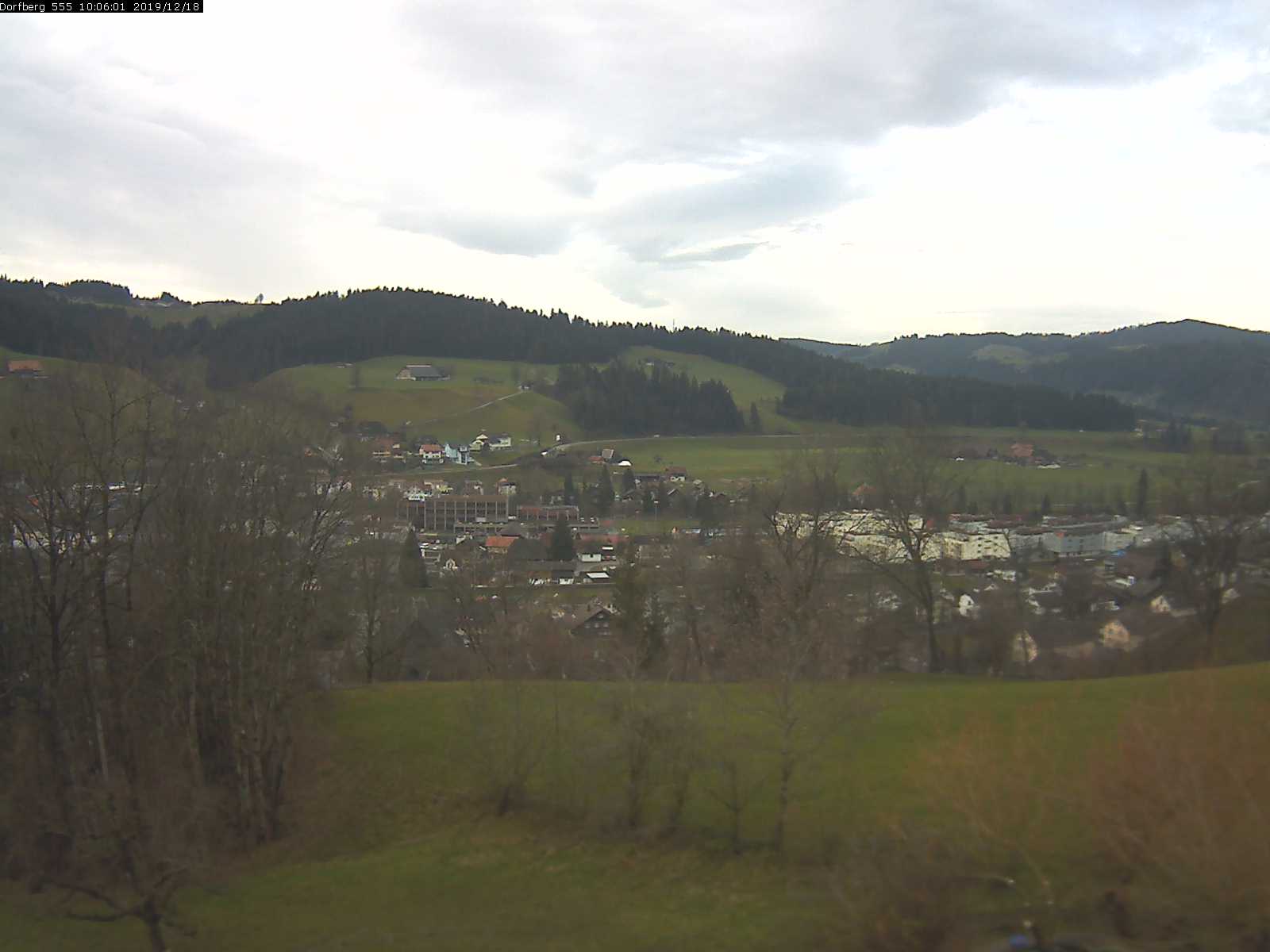 Webcam-Bild: Aussicht vom Dorfberg in Langnau 20191218-100601