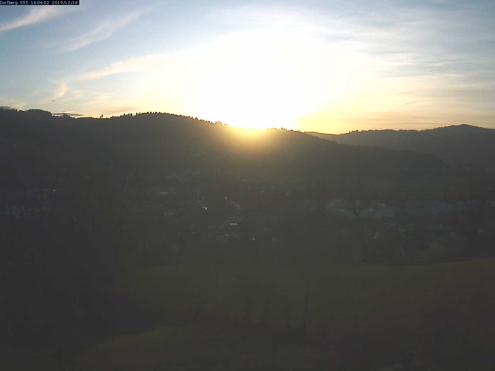 Webcam-Bild: Aussicht vom Dorfberg in Langnau 20191218-160601