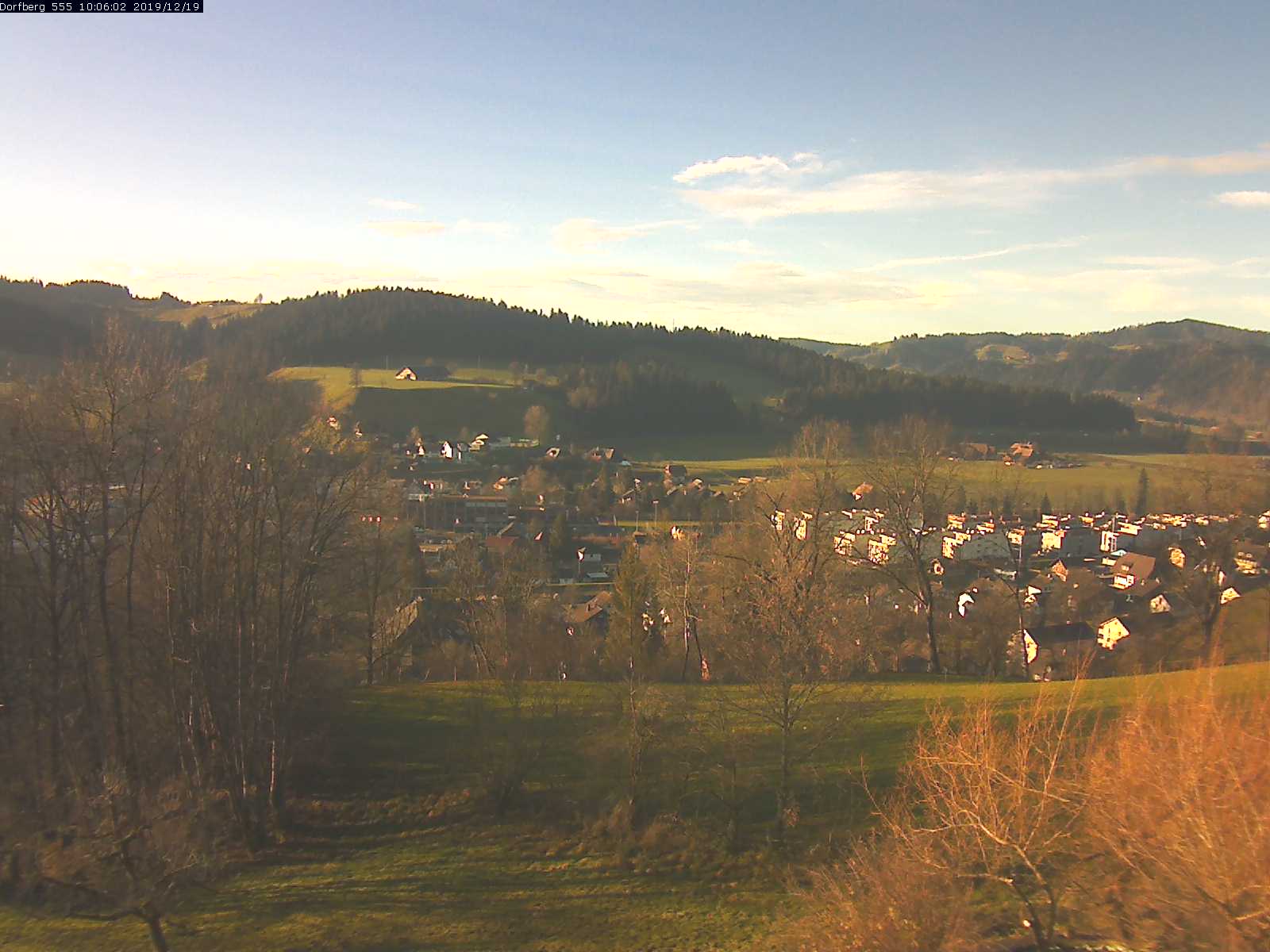 Webcam-Bild: Aussicht vom Dorfberg in Langnau 20191219-100601