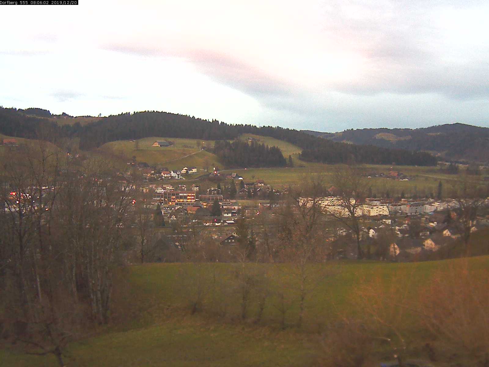 Webcam-Bild: Aussicht vom Dorfberg in Langnau 20191220-080601