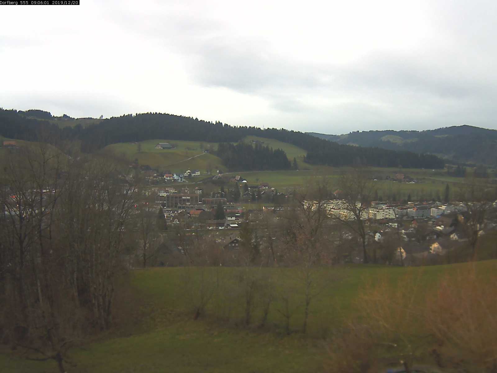 Webcam-Bild: Aussicht vom Dorfberg in Langnau 20191220-090601