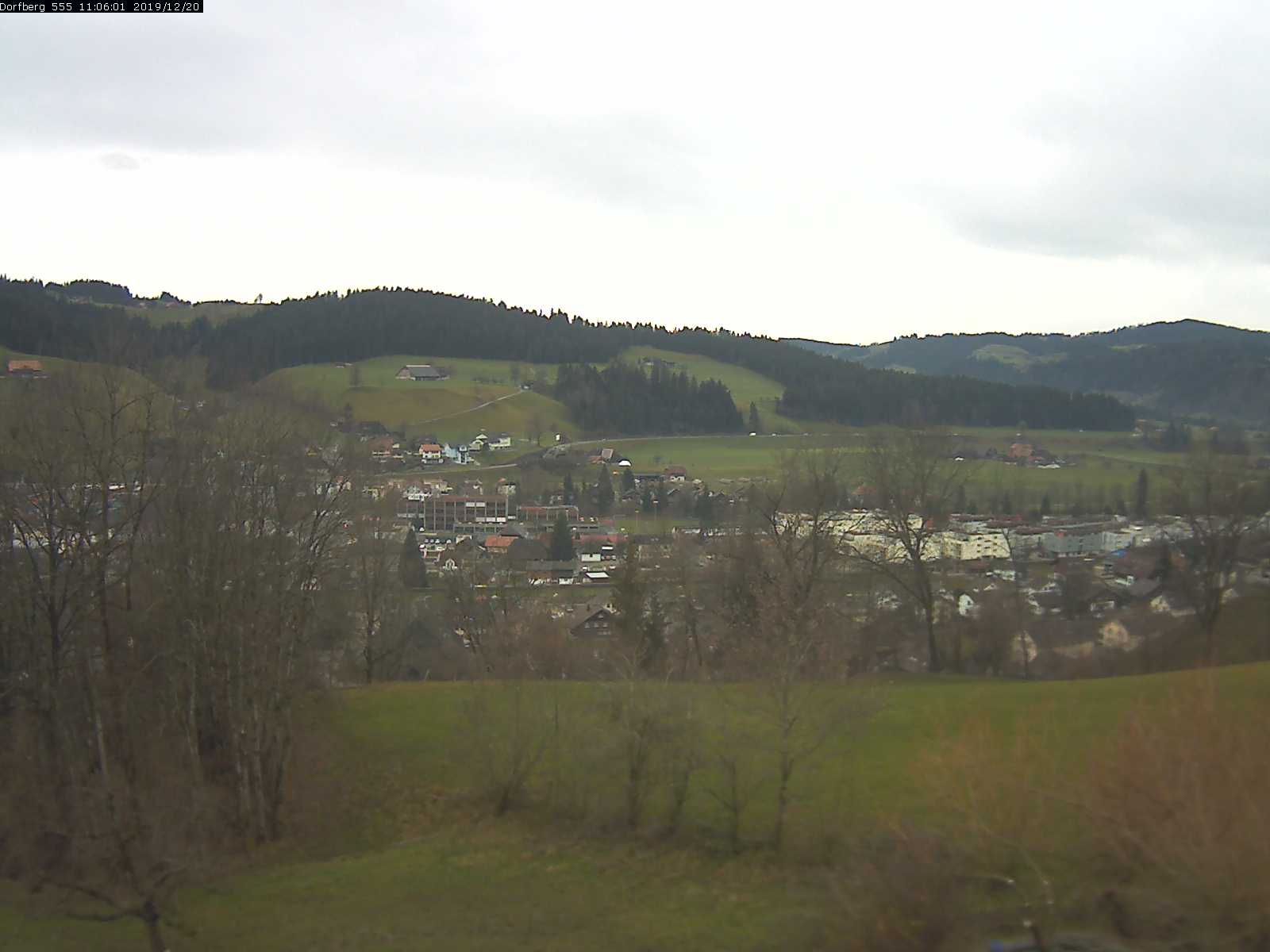 Webcam-Bild: Aussicht vom Dorfberg in Langnau 20191220-110601